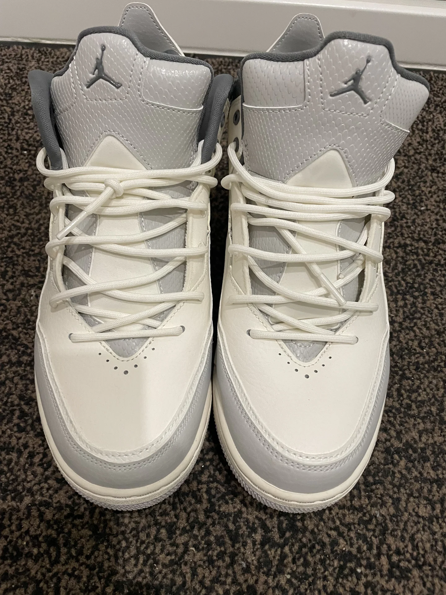 Кроссовки Air Jordan Courtside 23 'White Grey - миниатюра 2