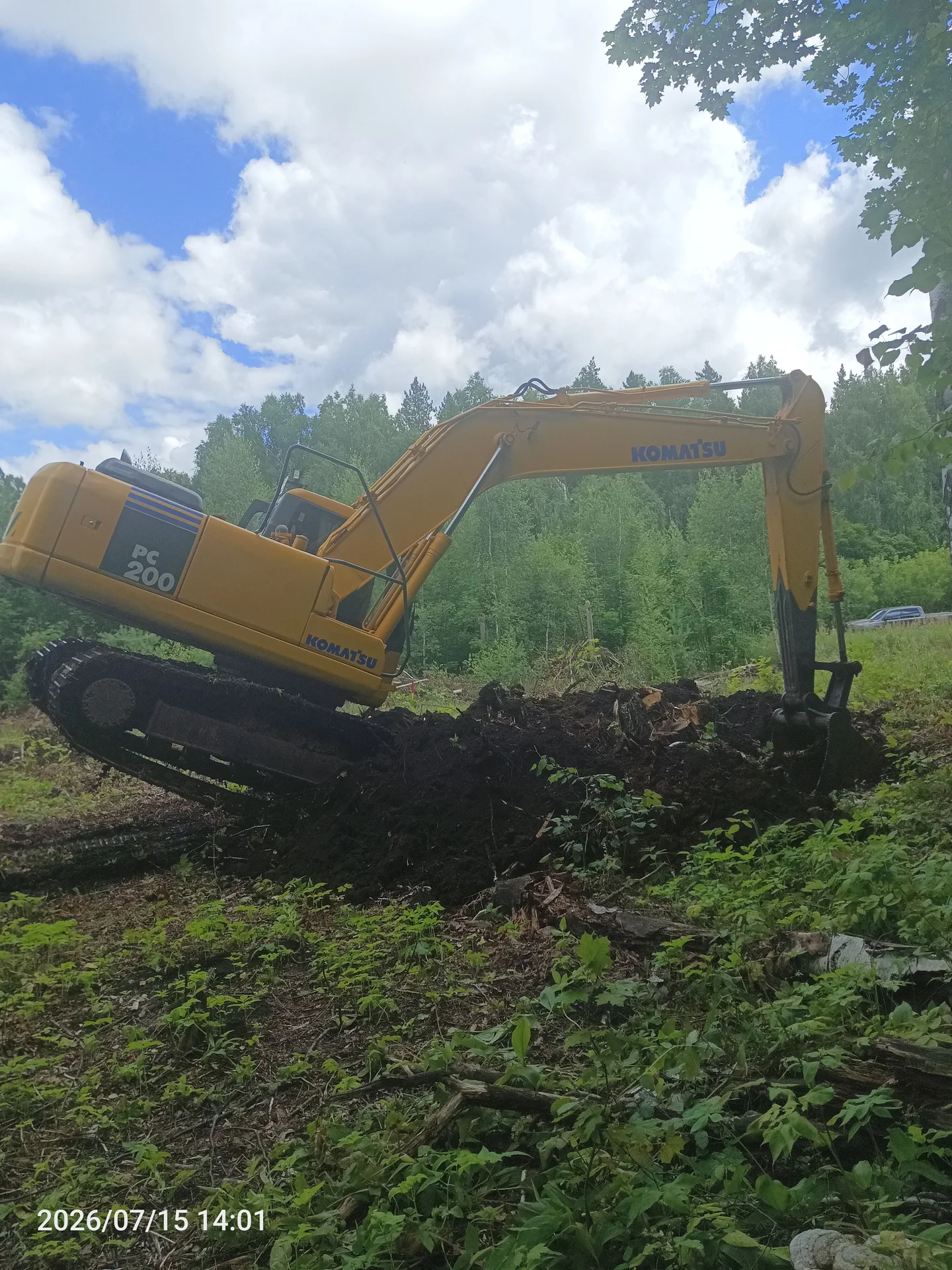 аренда гусеничного экскаватора Komatsu pc200 - миниатюра 8