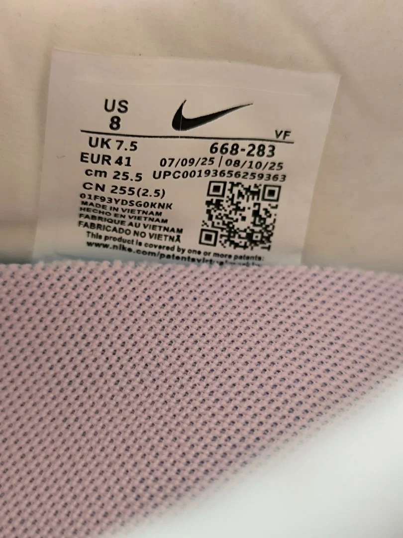 Кроссовки Nike - миниатюра 5