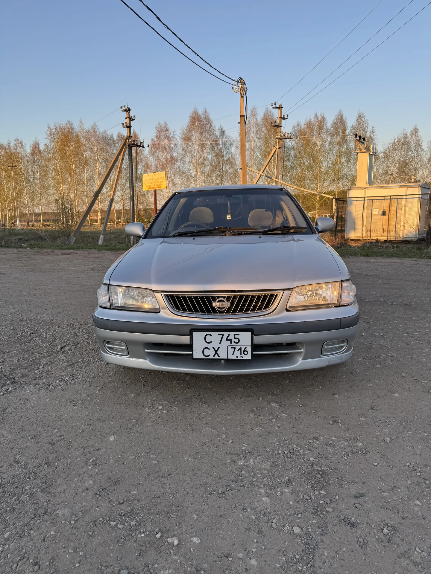 Nissan sunny - миниатюра 2