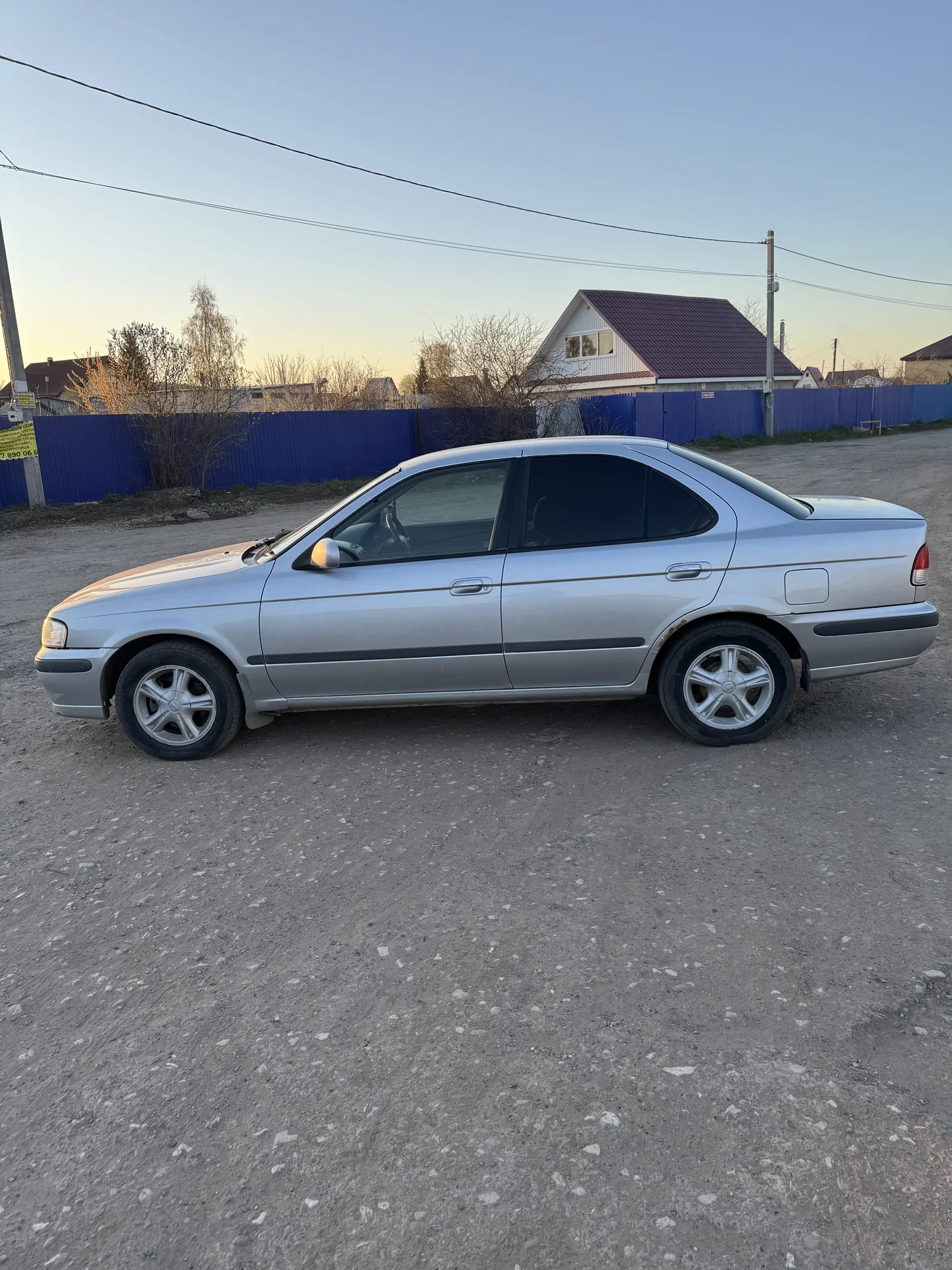 Nissan sunny - миниатюра 5