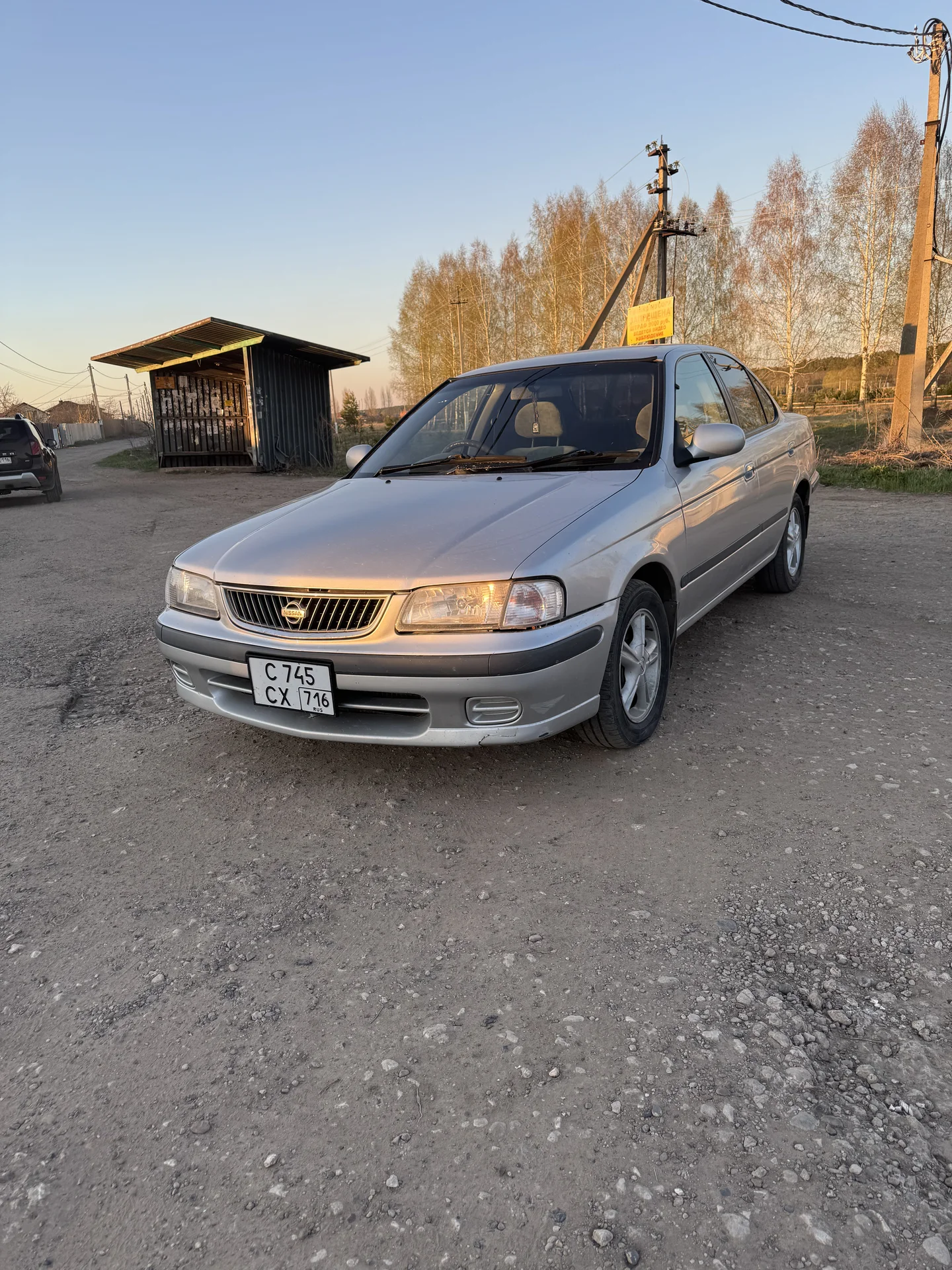Nissan sunny - миниатюра 7