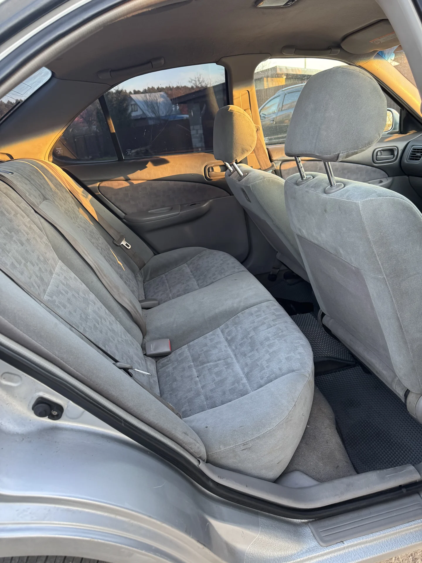 Nissan sunny - миниатюра 9