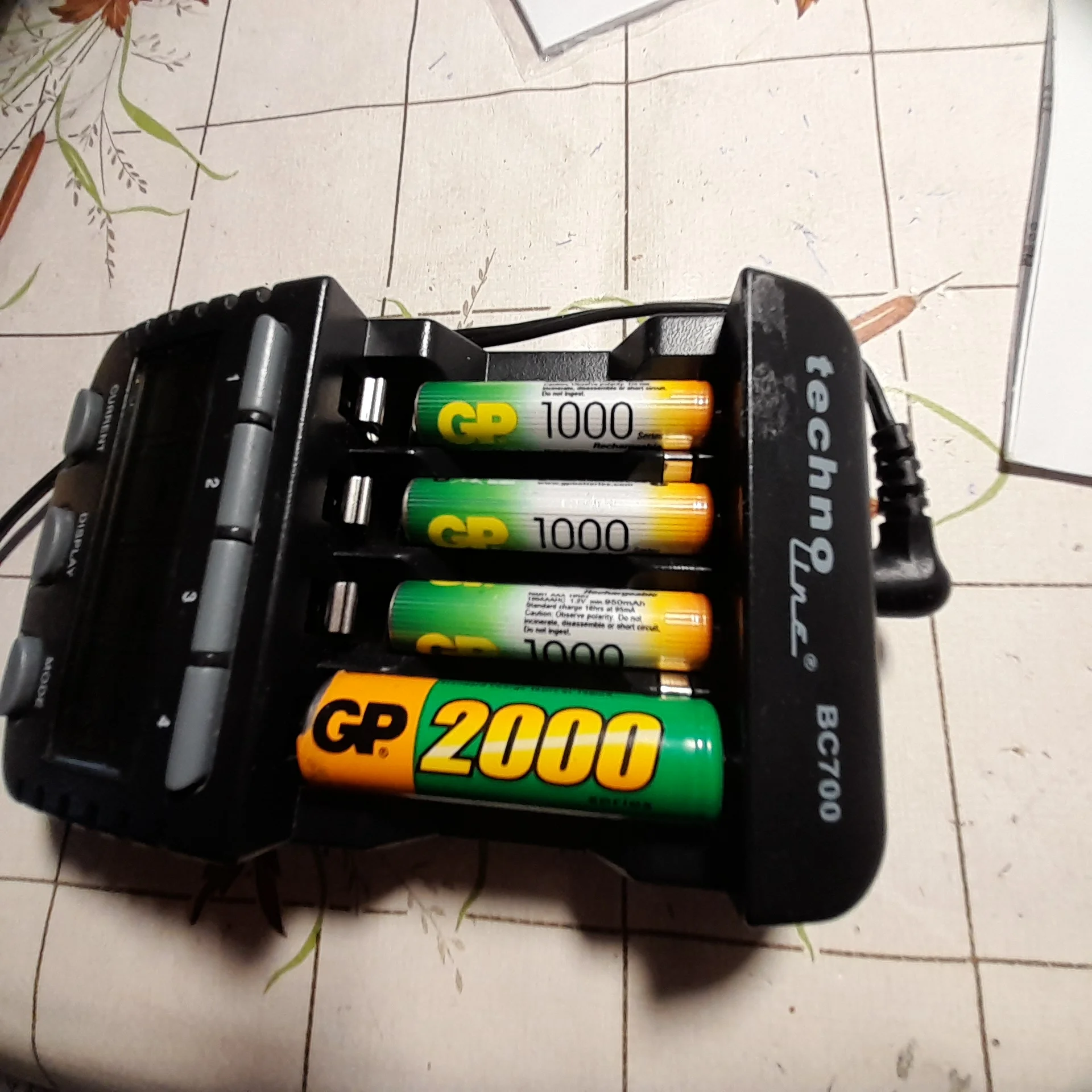 Зарядное устройство TechnoLine-BC-700 - миниатюра 6