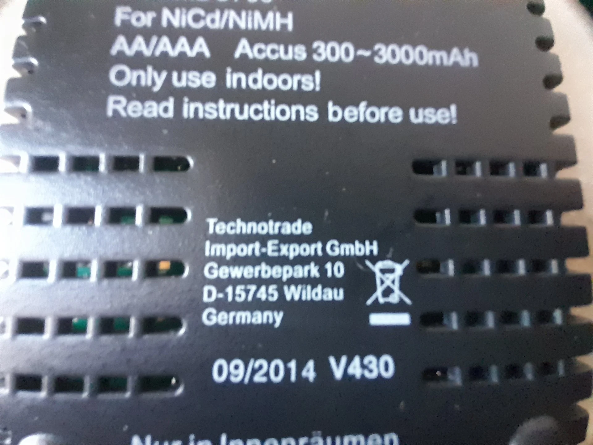 Зарядное устройство TechnoLine-BC-700 - миниатюра 5