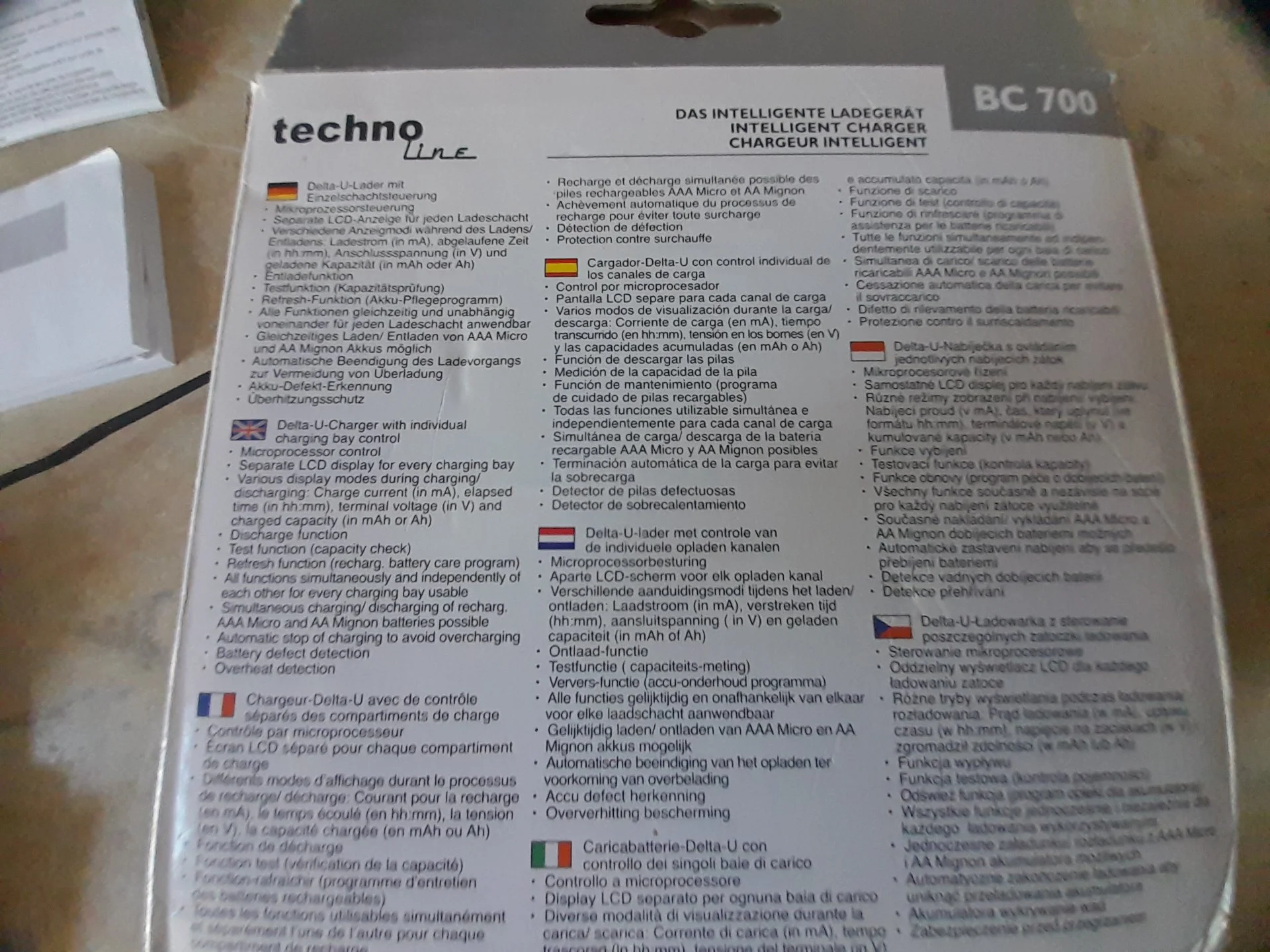 Зарядное устройство TechnoLine-BC-700 - миниатюра 9