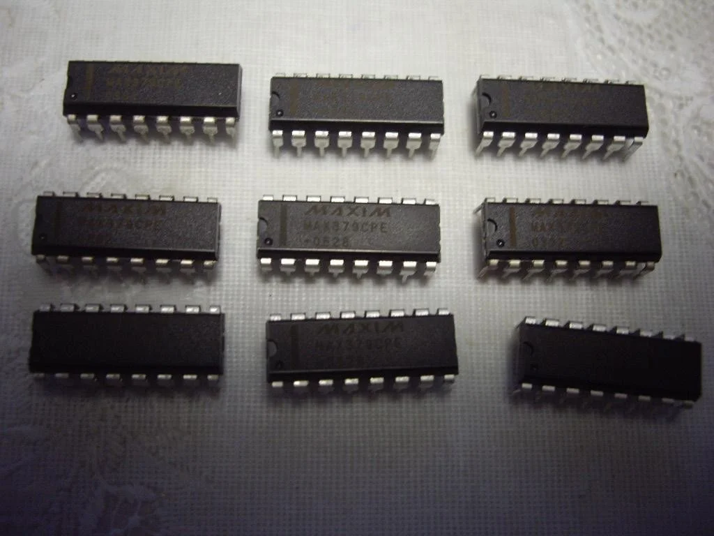 Микросхема MAX379CPE MAXIM - миниатюра 7