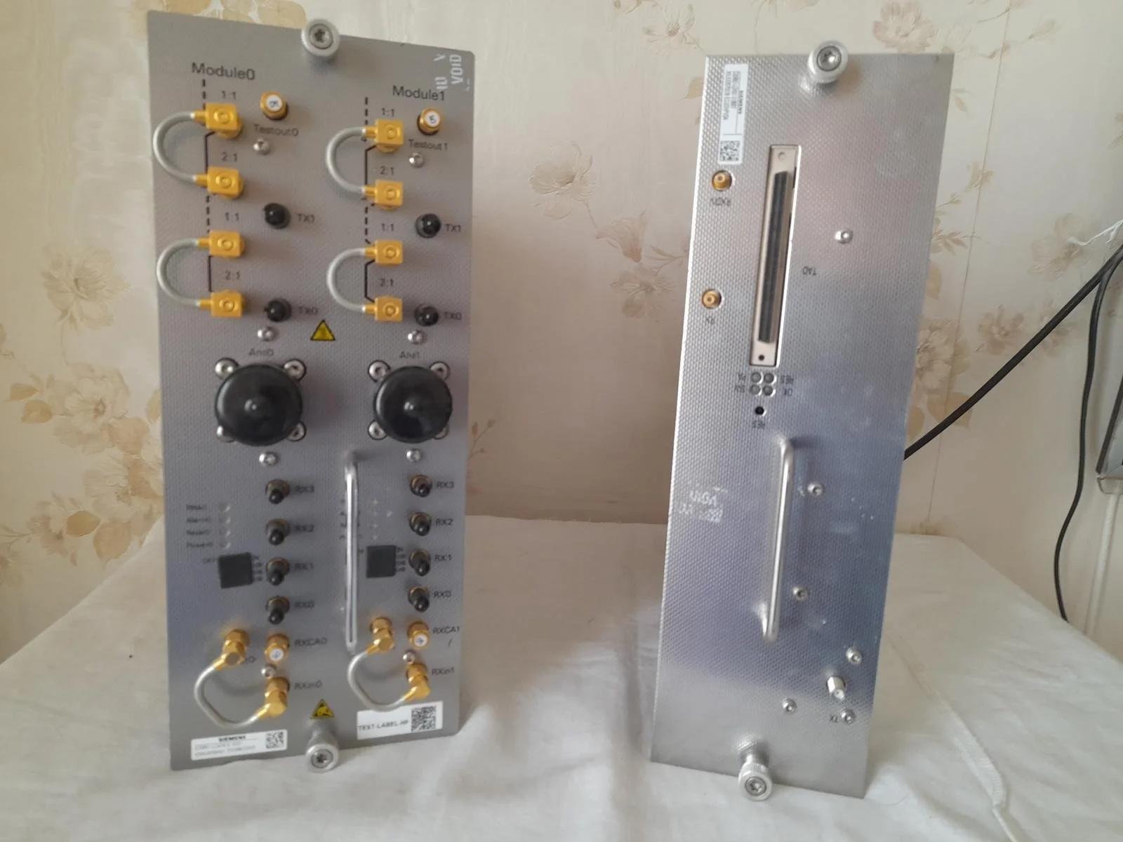Siemens S30861-U2436-Х-10/01 и Siemens S30861-U2401-Х-06 - изображение 1