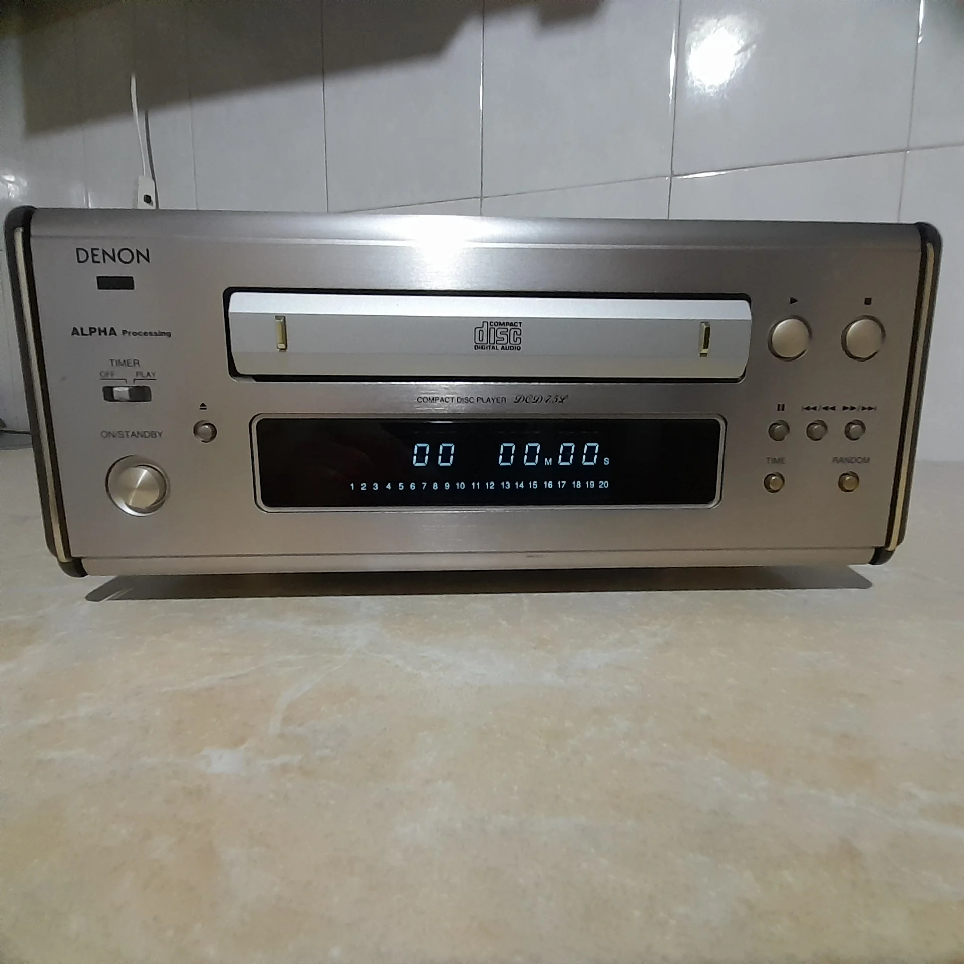 CD-проигрыватель Denon DCD-7.5L - изображение 1