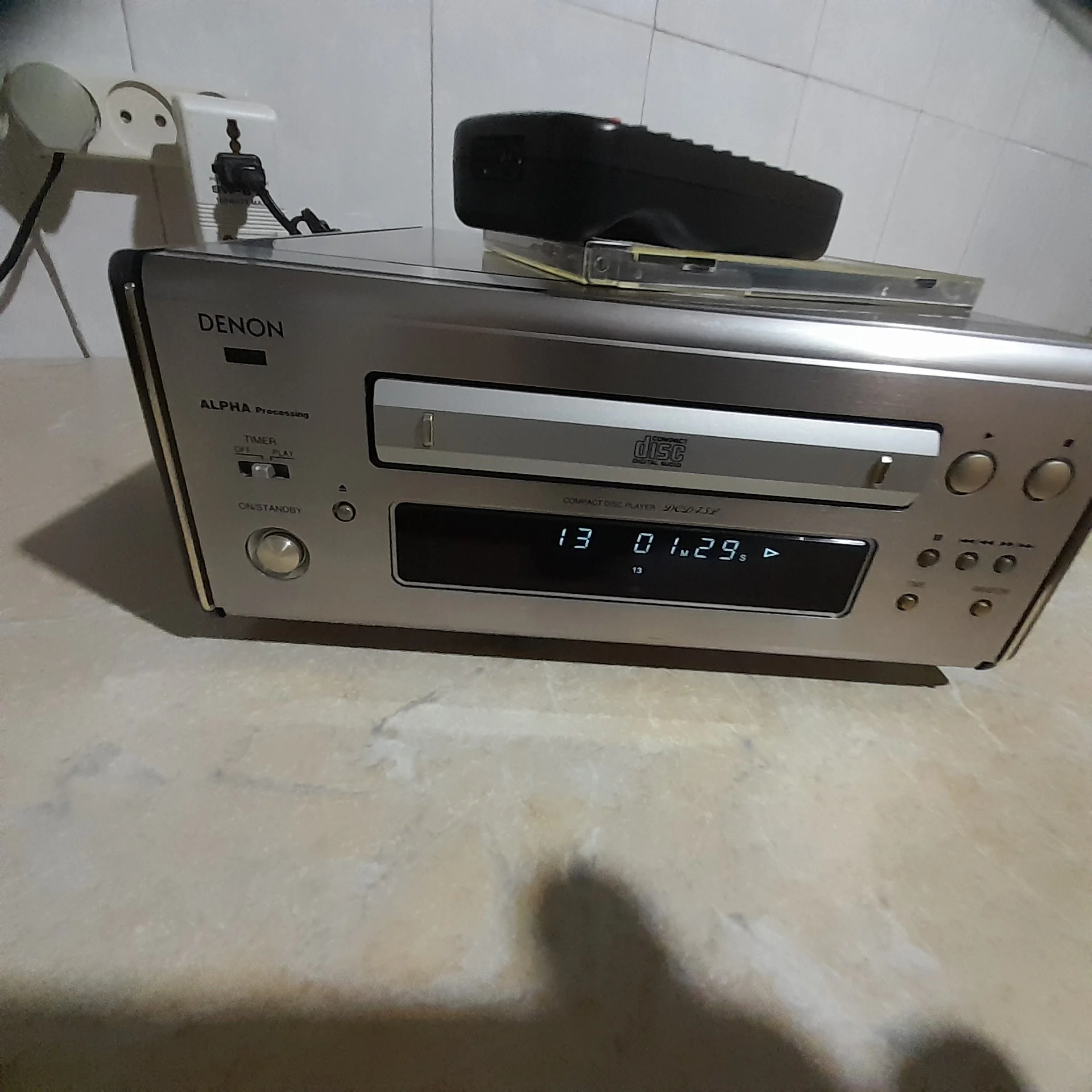 CD-проигрыватель Denon DCD-7.5L - миниатюра 2