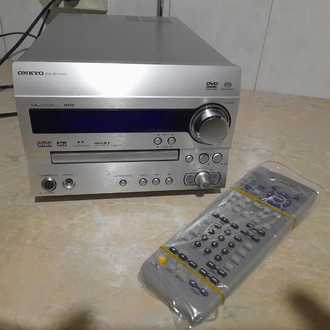 Музыкальный центр ONKYO DR-815. - изображение 1
