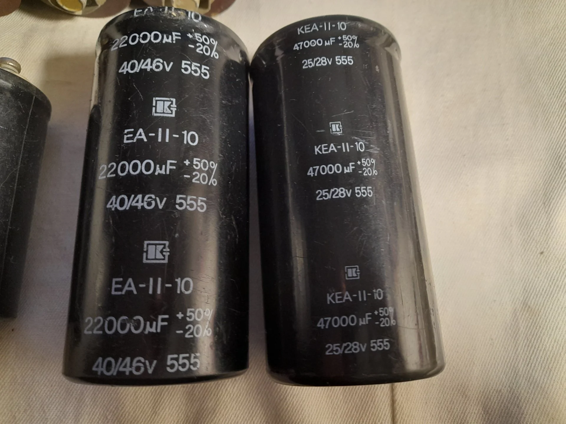 Конденсатор KEA -11-10 - миниатюра 5