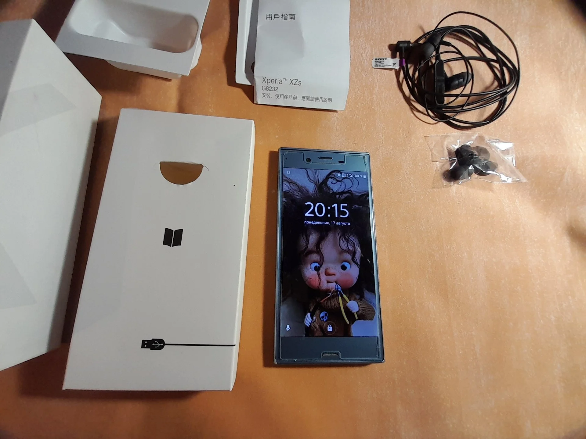 Телефон Sony XPERIA XZs G8232 - миниатюра 2