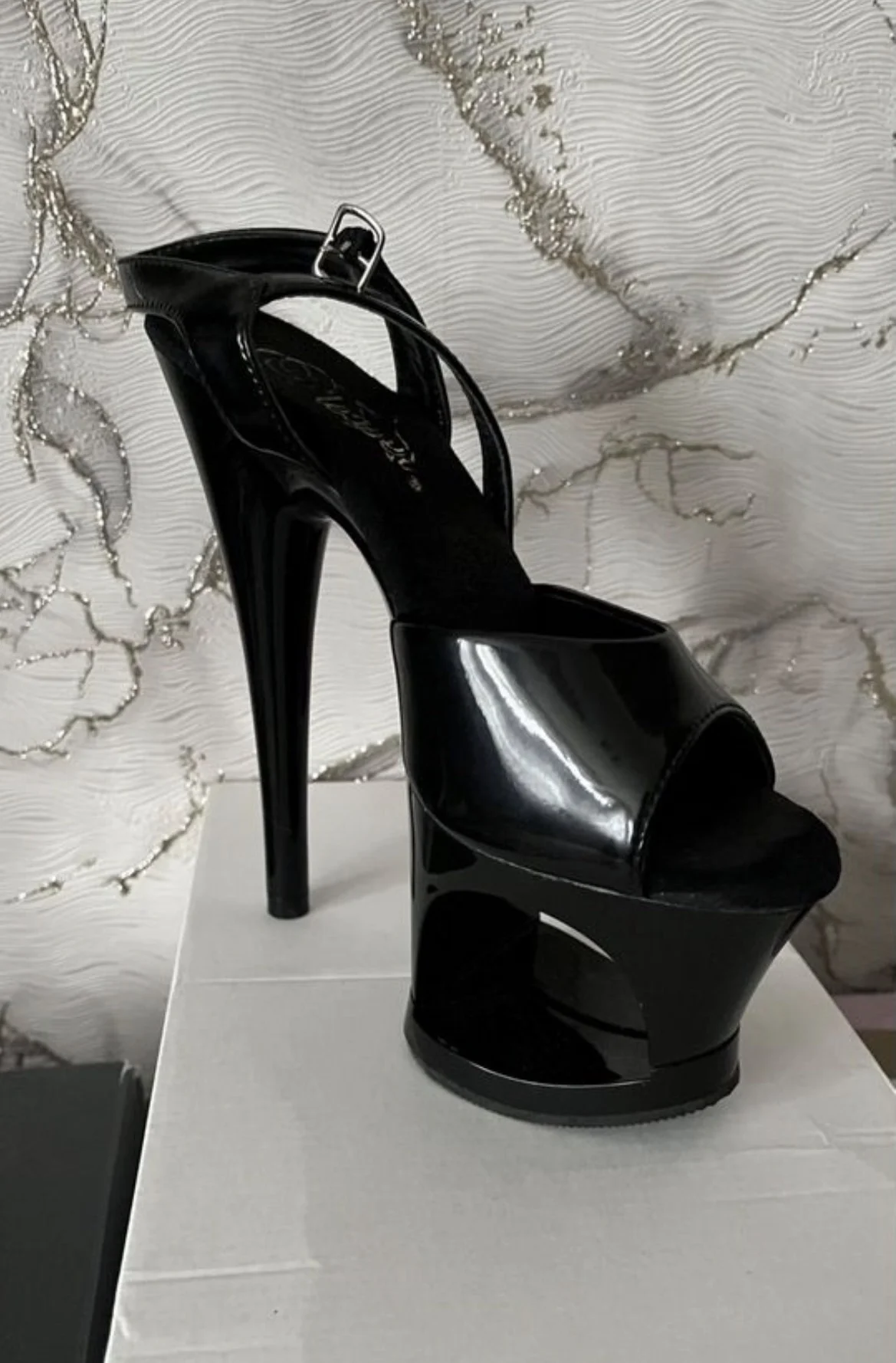 Стрипы pleaser 35-36 - миниатюра 2