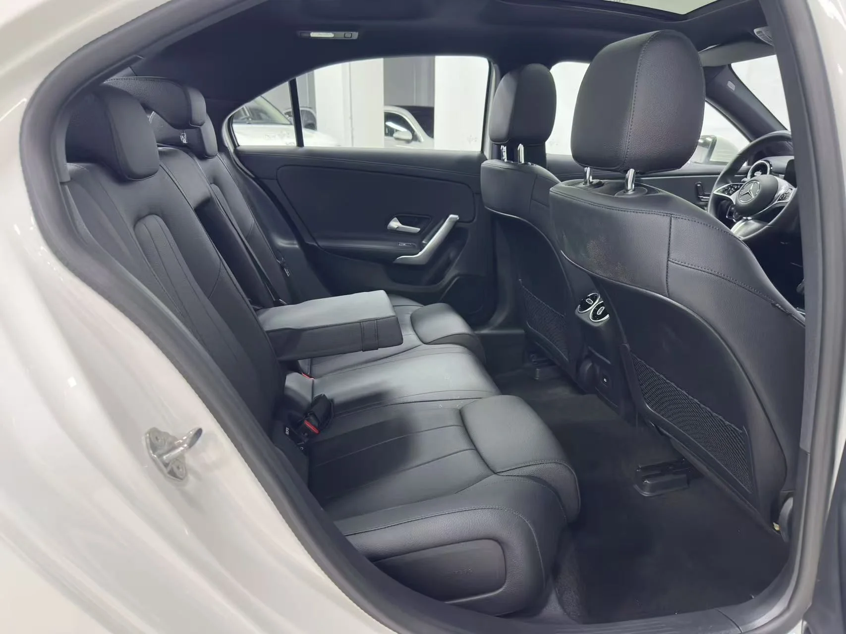 Mercedes Benz a-class - миниатюра 15