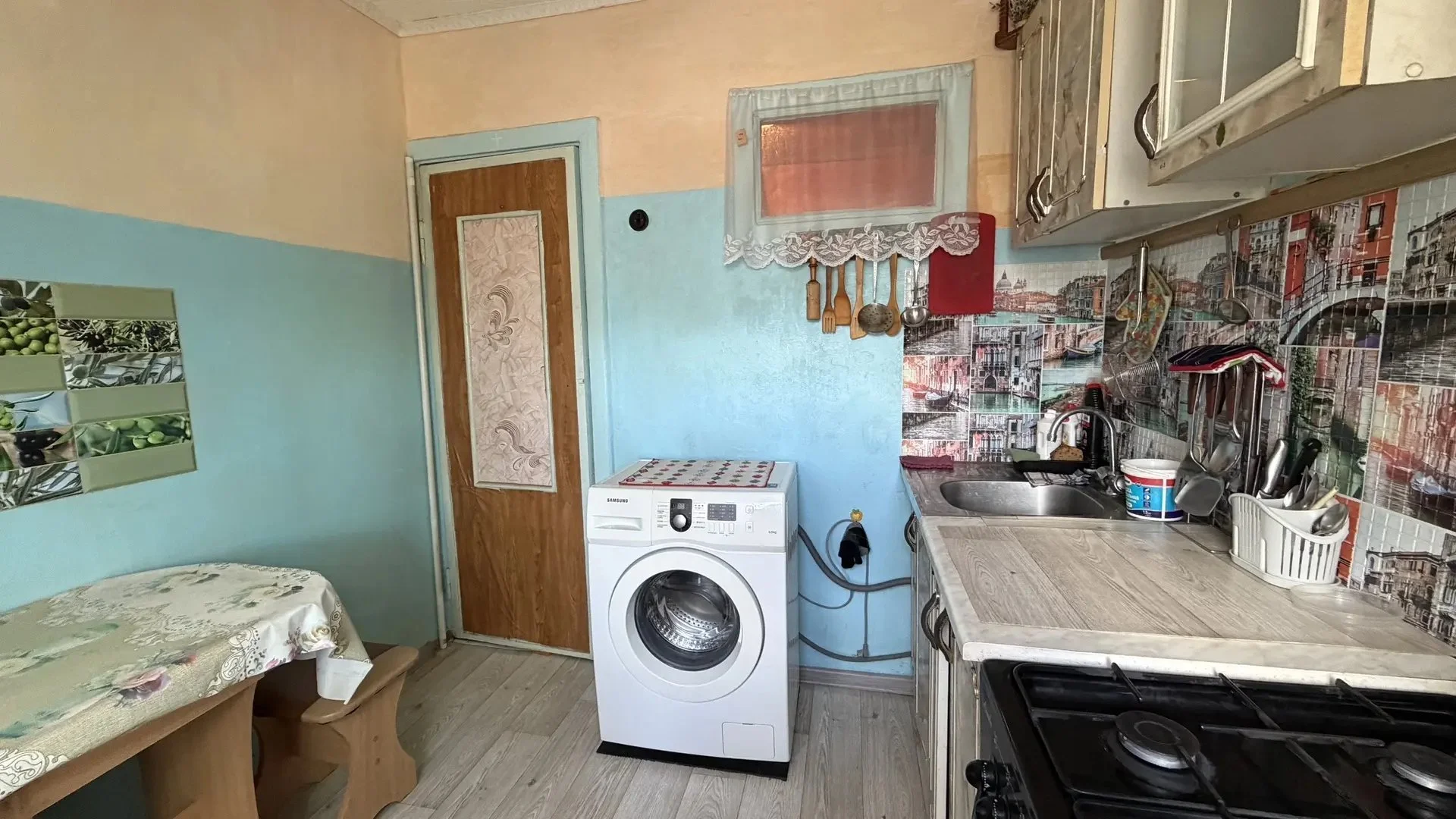 Срочно продам 2-х комнатную квартиру - миниатюра 2