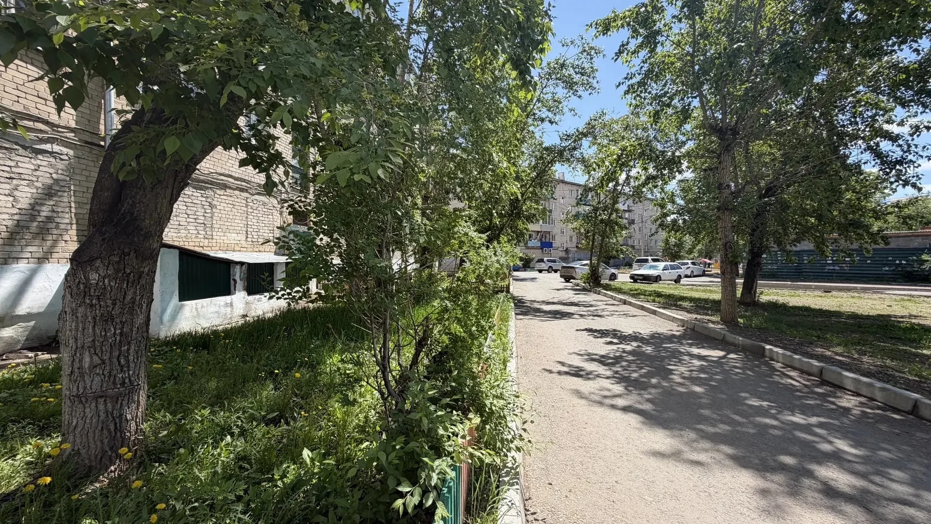 Срочно продам 2-х комнатную квартиру - миниатюра 9