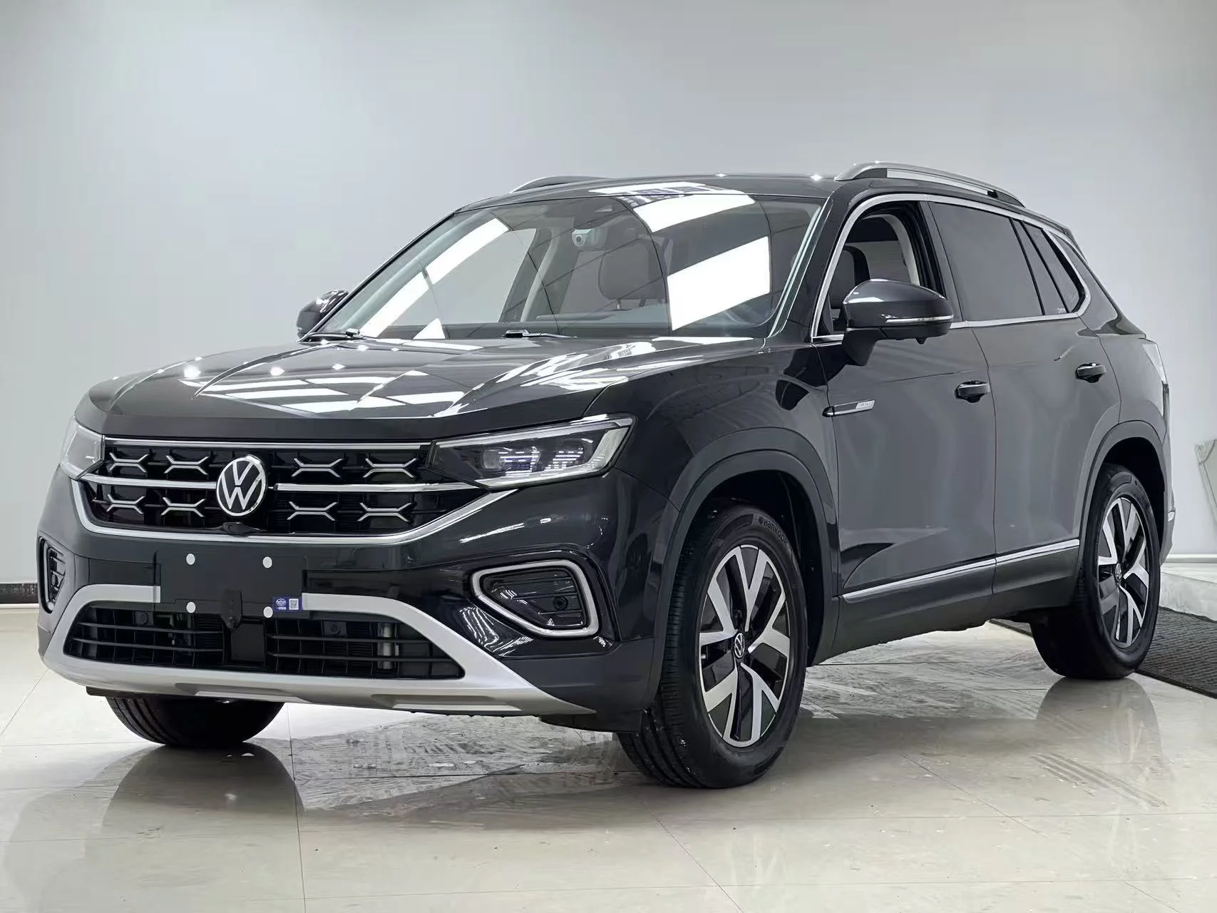 Volkswagen Tayron 2023 - миниатюра 2