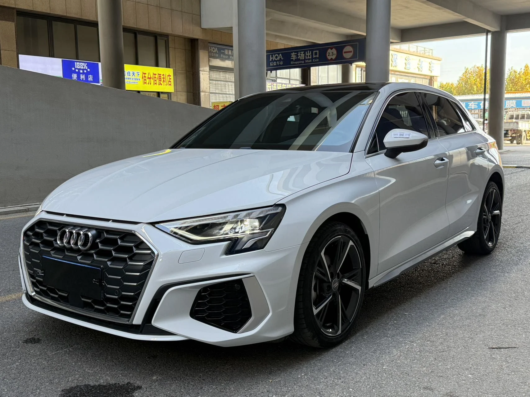 Audi A3 Sportback - миниатюра 3