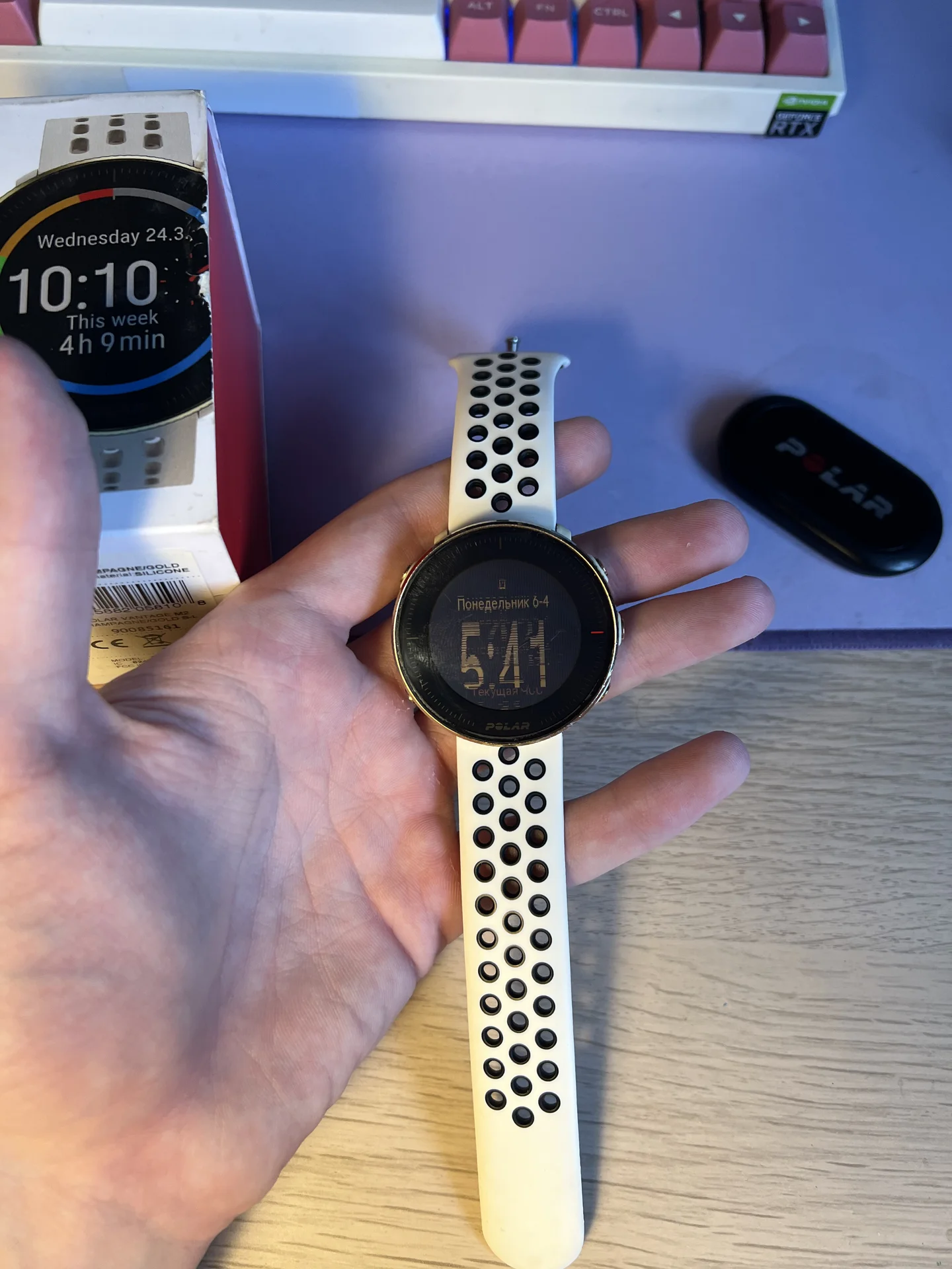 Polar Vantage M2, рабочие, глючит экран (влага) - миниатюра 2