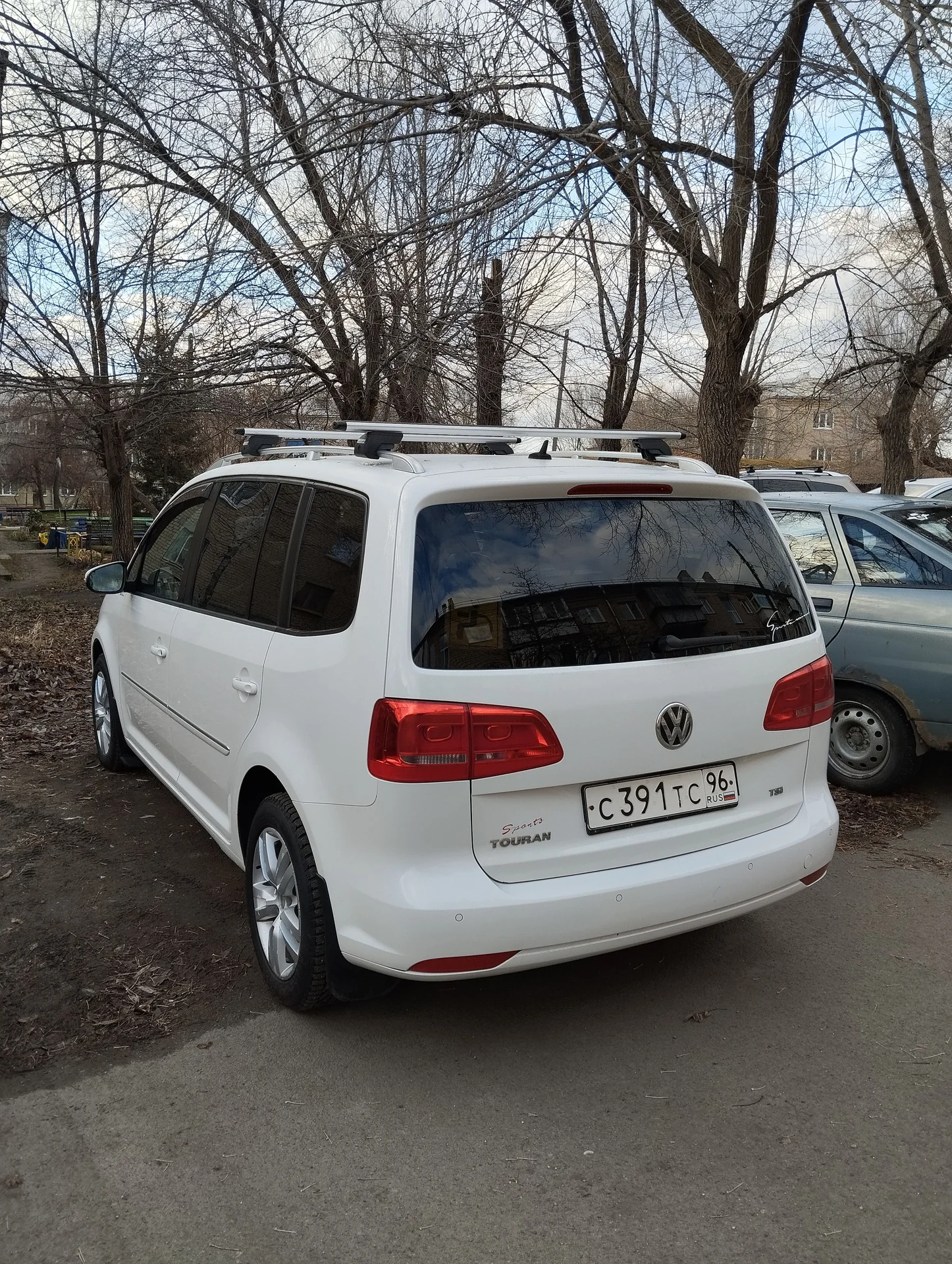 Volkswagen Touran - миниатюра 4