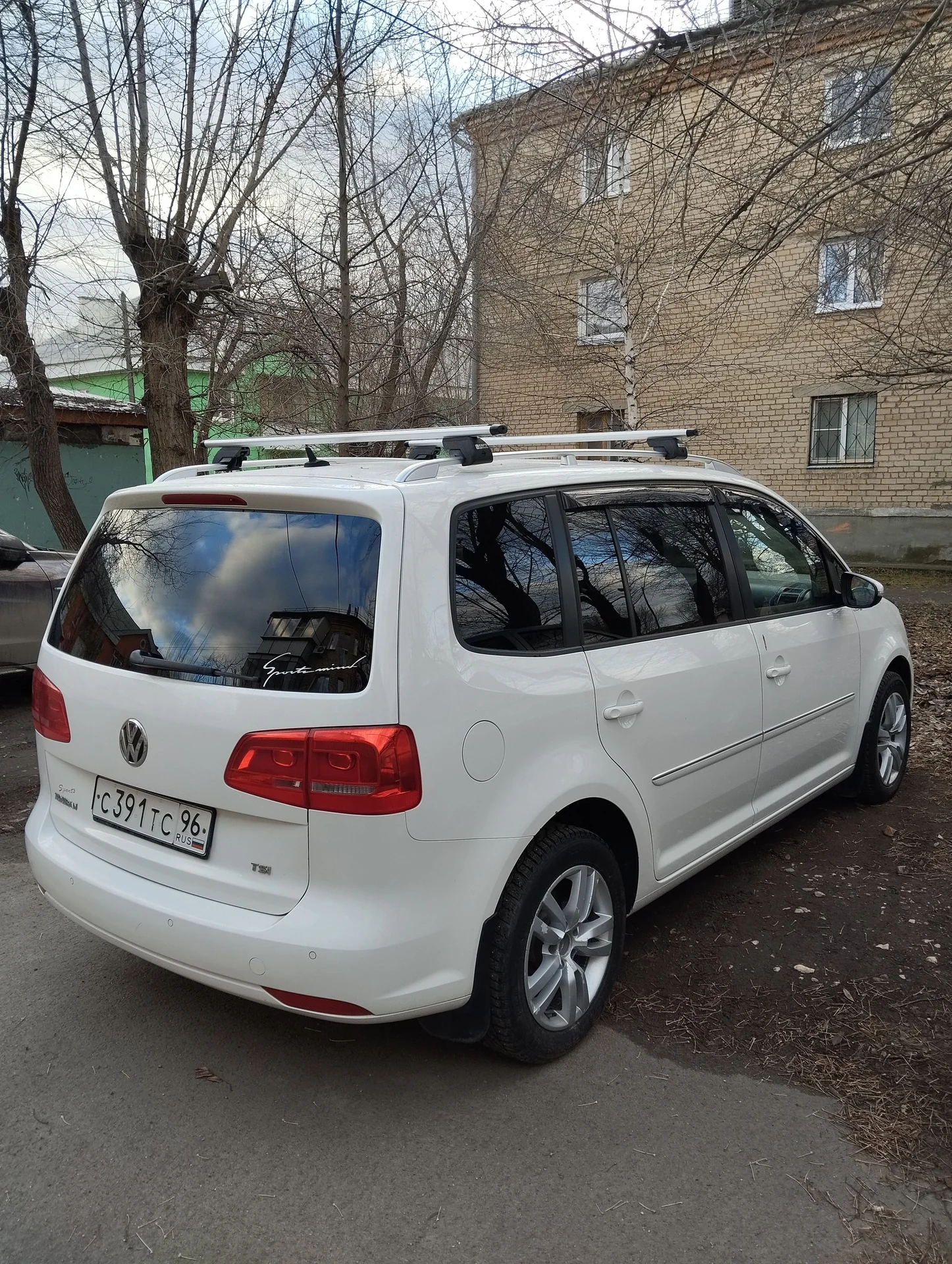Volkswagen Touran - миниатюра 5