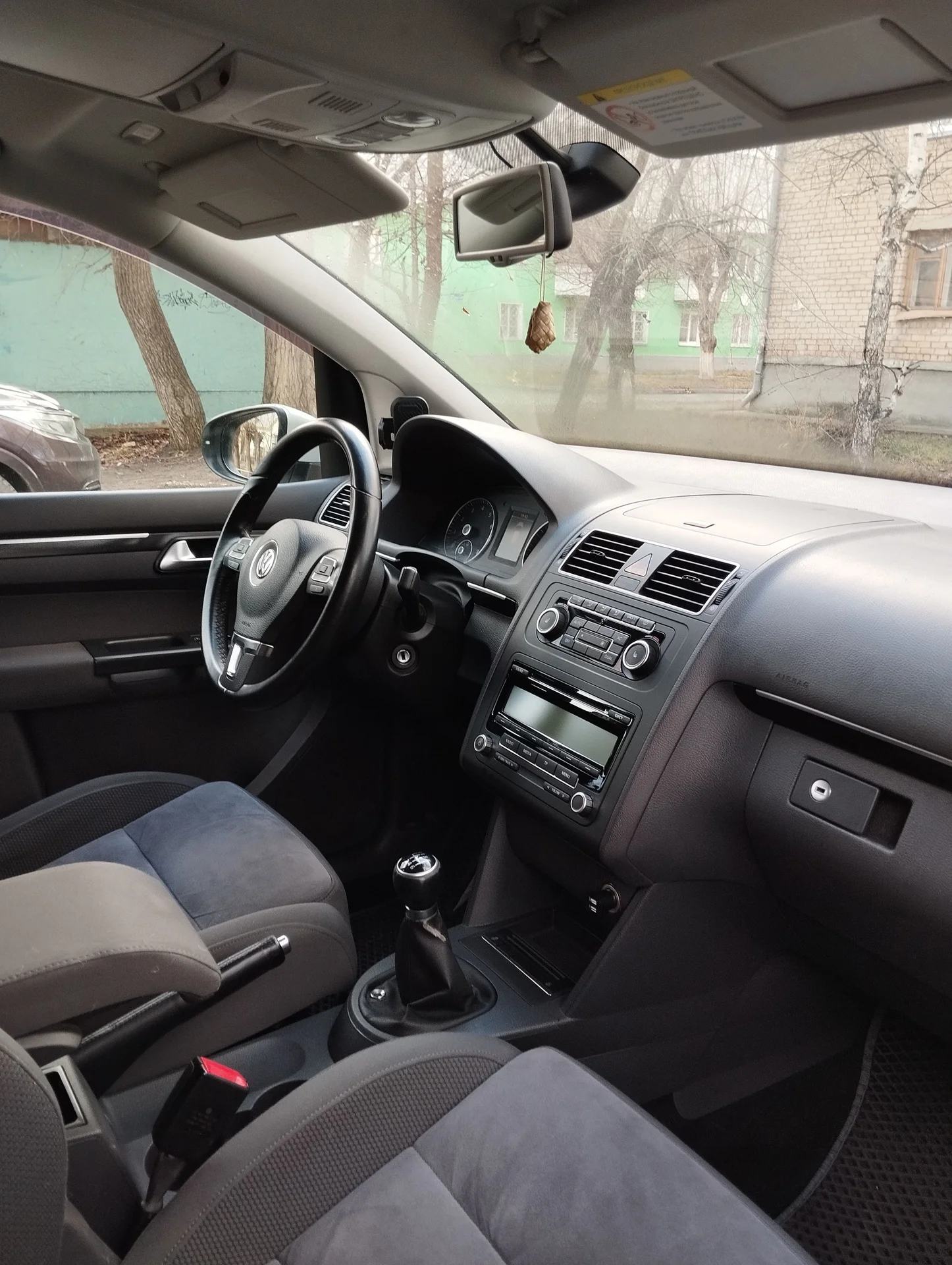 Volkswagen Touran - миниатюра 6