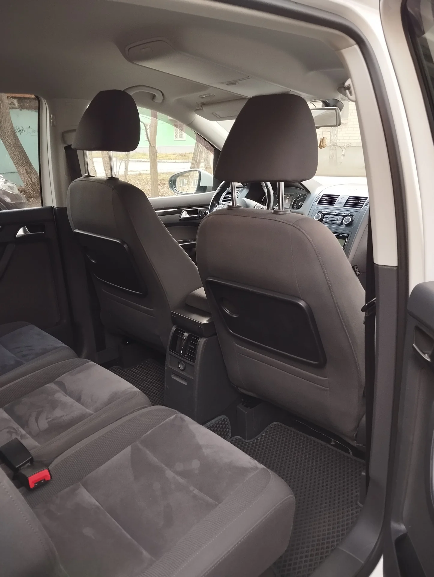 Volkswagen Touran - миниатюра 7