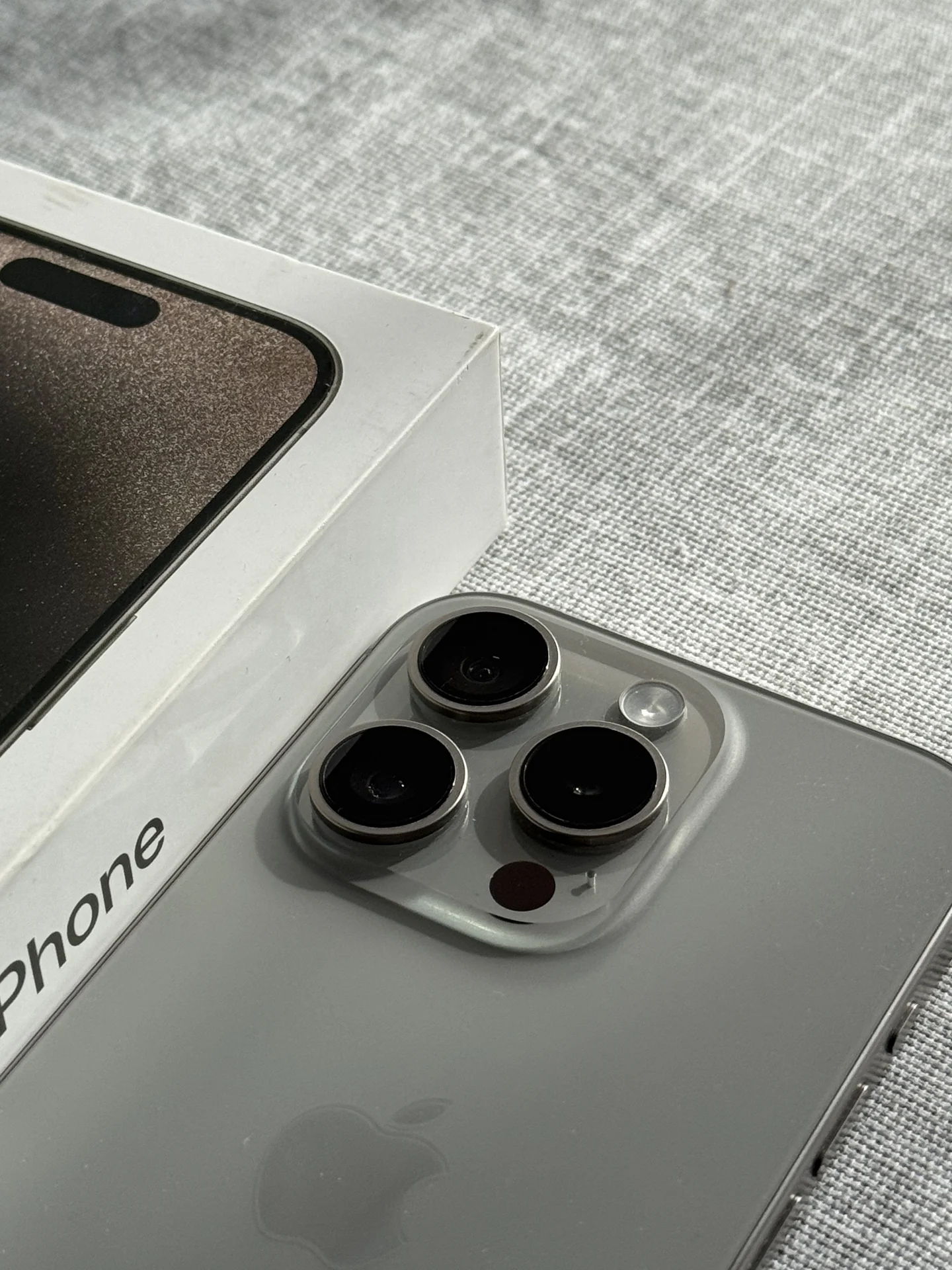 iPhone 15 pro 126gb - миниатюра 3