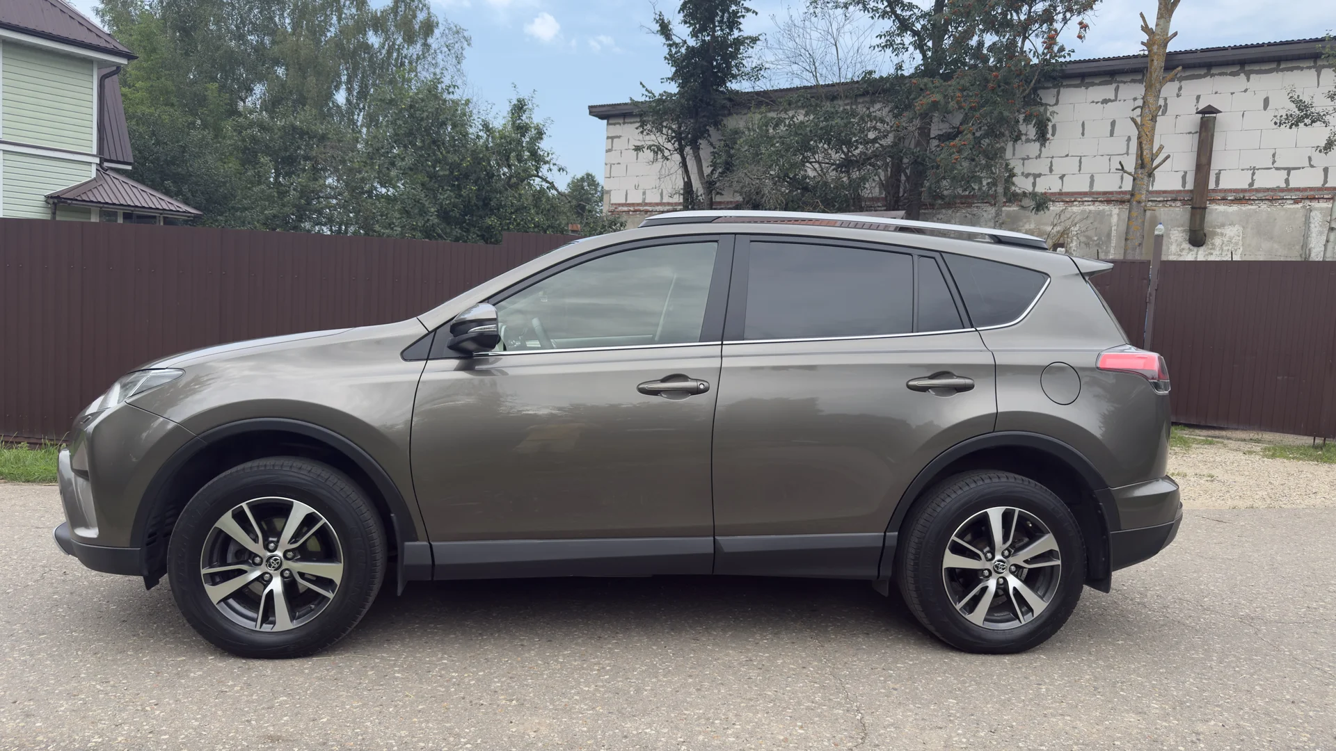Toyota RAV4 Xa40 рестайлинг - миниатюра 3