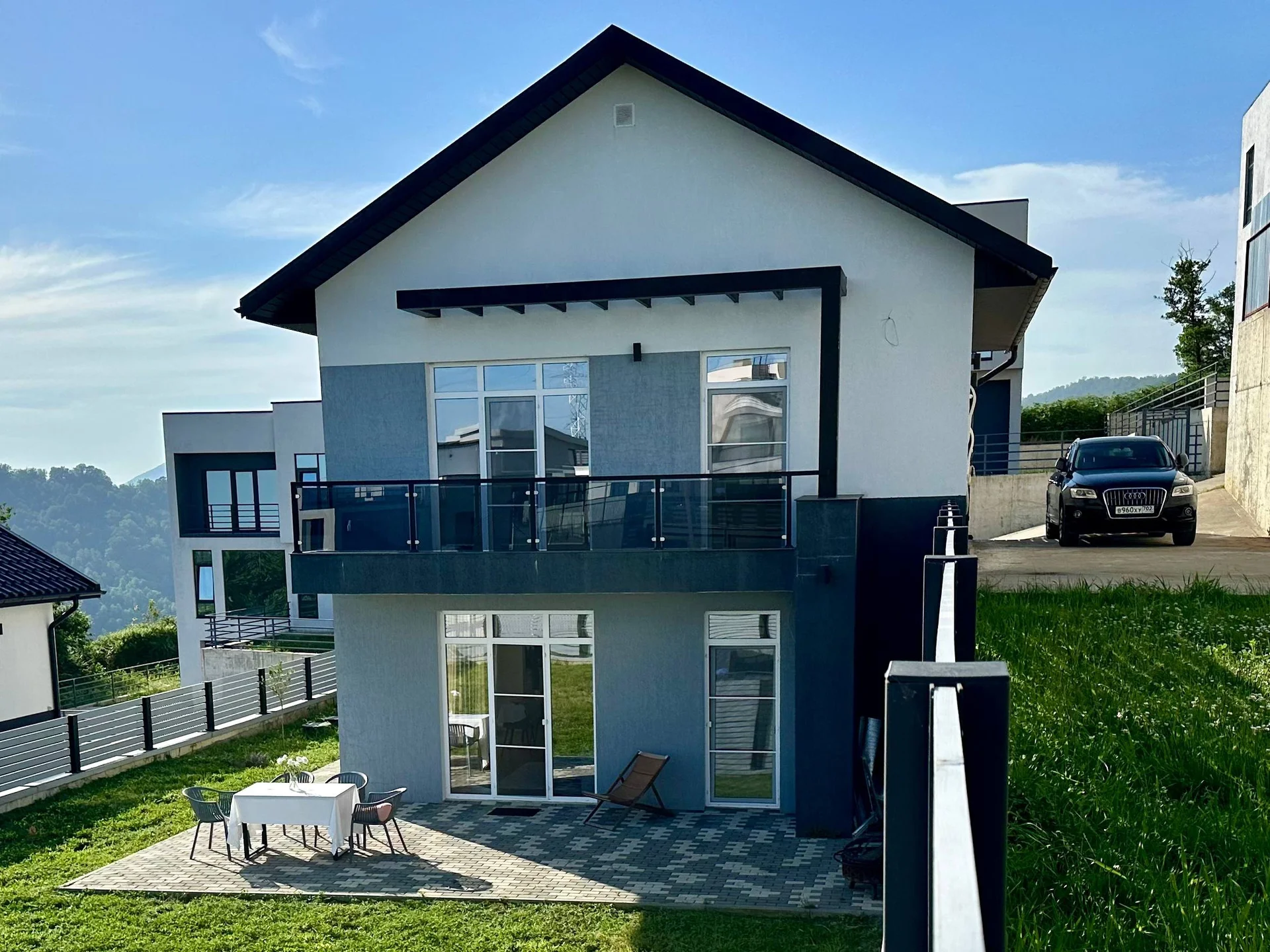 130 кв.м. с ремонтом в г.Сочи - изображение 1