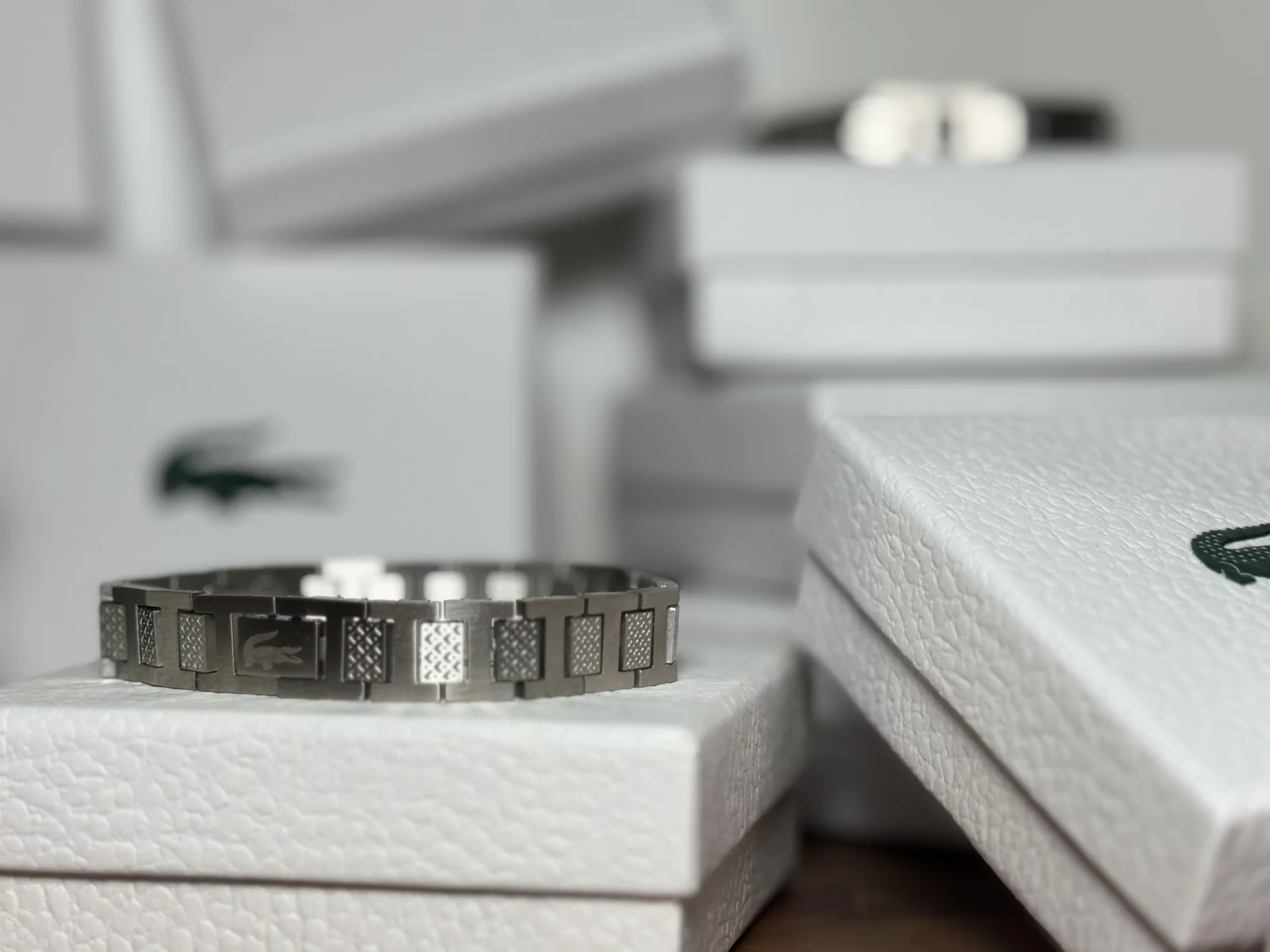 ⌚ Браслет Lacoste (металл, серебристый) - изображение 1