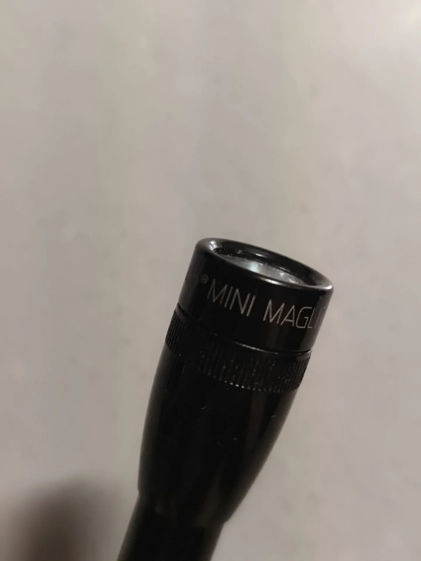 Компактный фонарь Maglite mini
оригинал - миниатюра 5