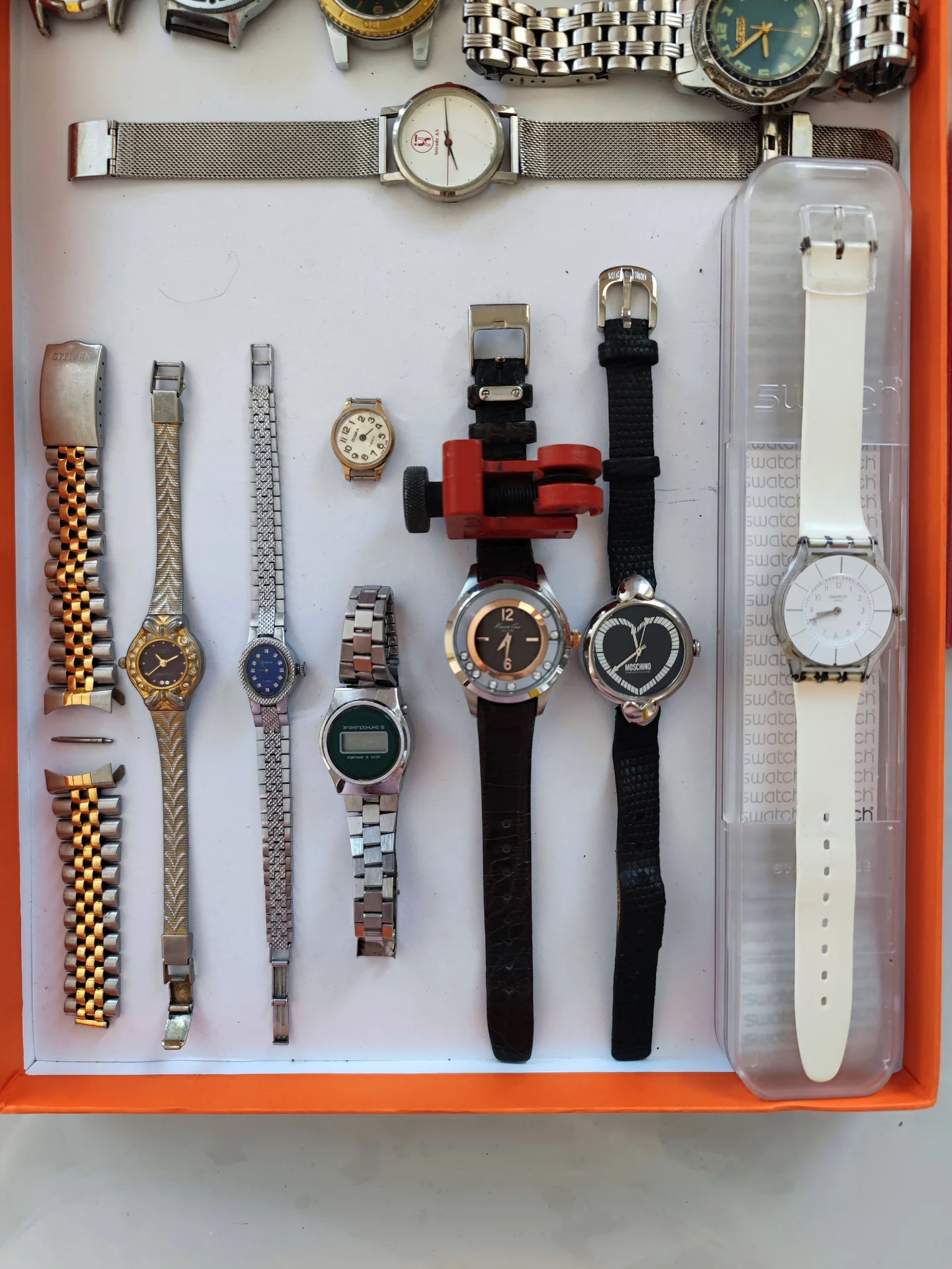 Часы наручные женские moschino Swatch и СССР - миниатюра 4