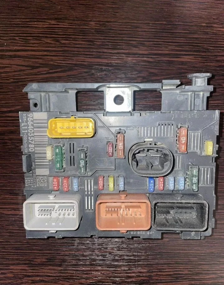 Блок bsm номер блока 9664055780 L11 citroen c4 - миниатюра 2