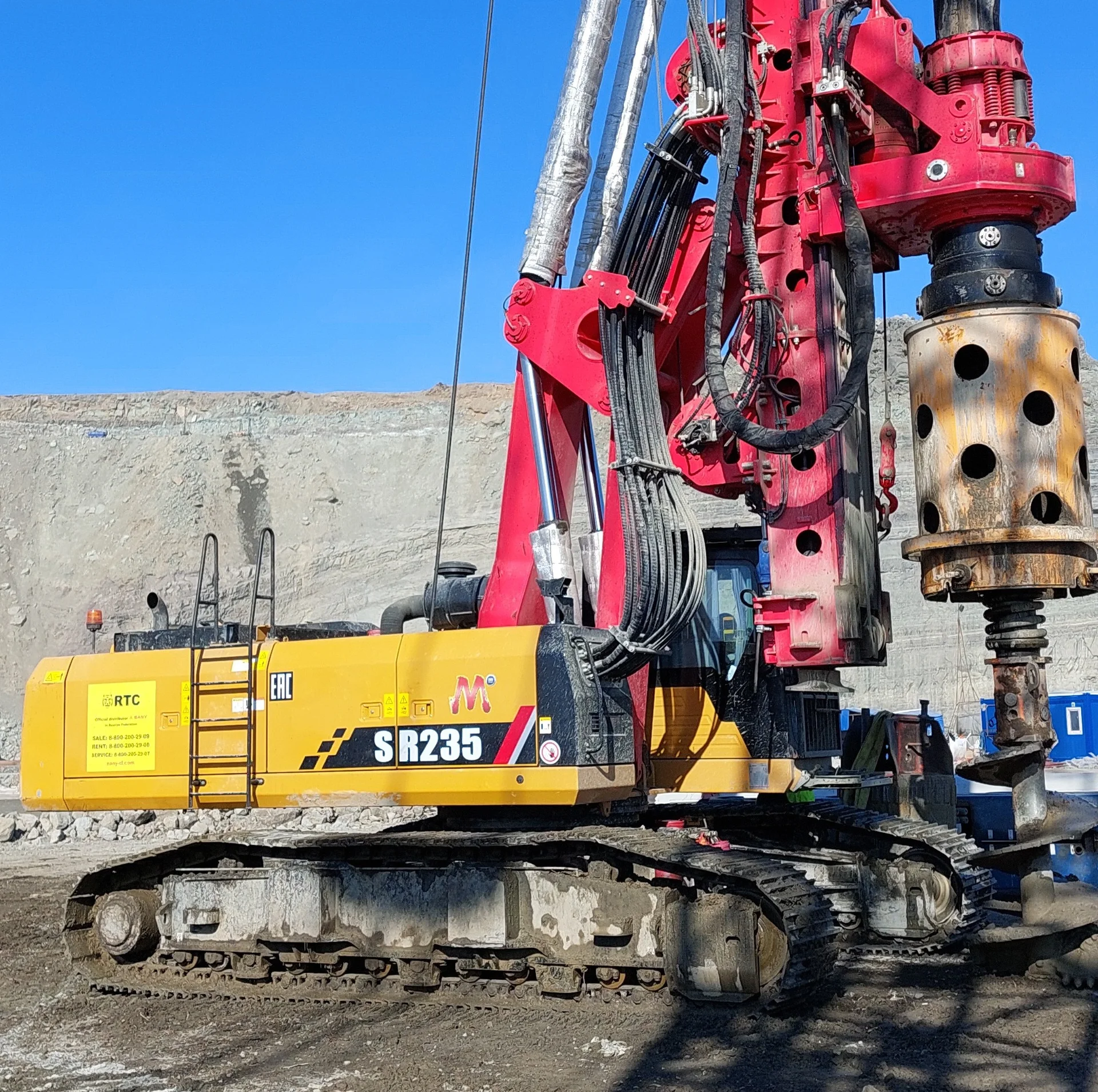 Аренда буровой SANY SR235 с обсадным столом - изображение 1