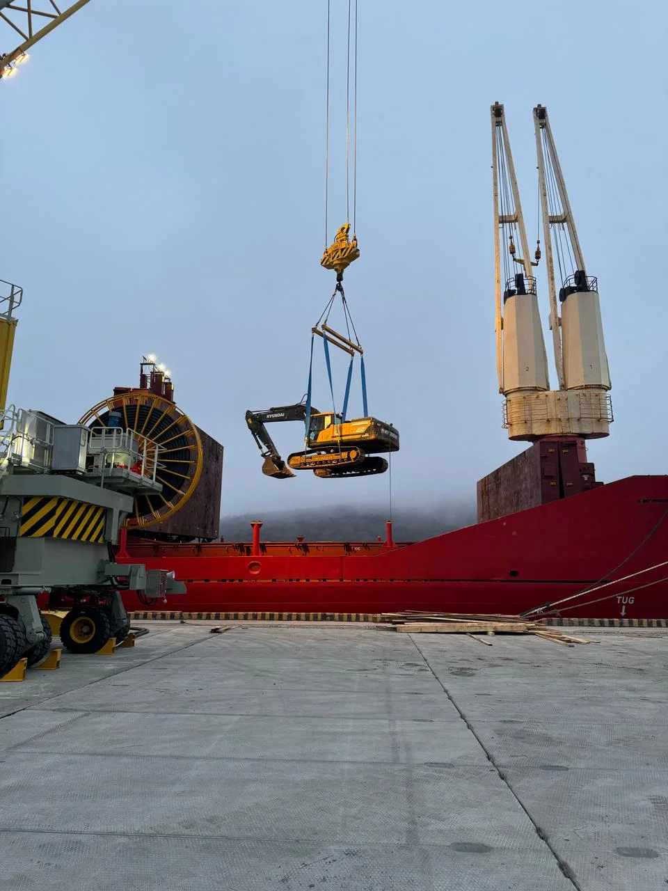 Аренда экскаватор Hyundai R330LC-9S - миниатюра 3