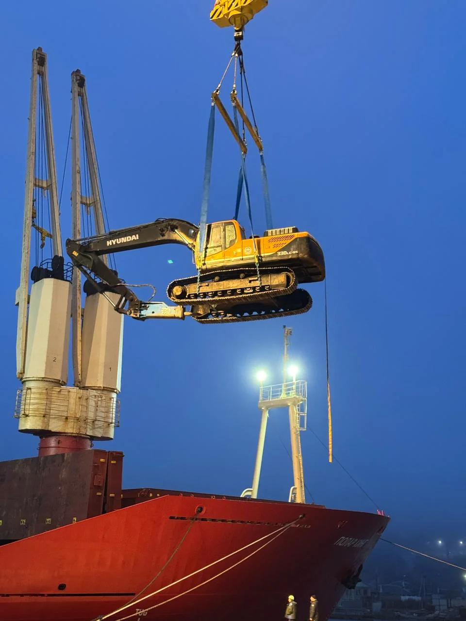 Аренда экскаватор Hyundai R330LC-9S - миниатюра 4