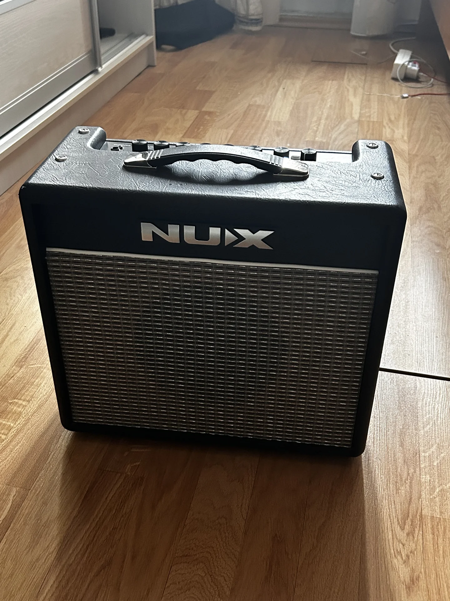 Комбоусилитель Nux mg 20bt - изображение 1