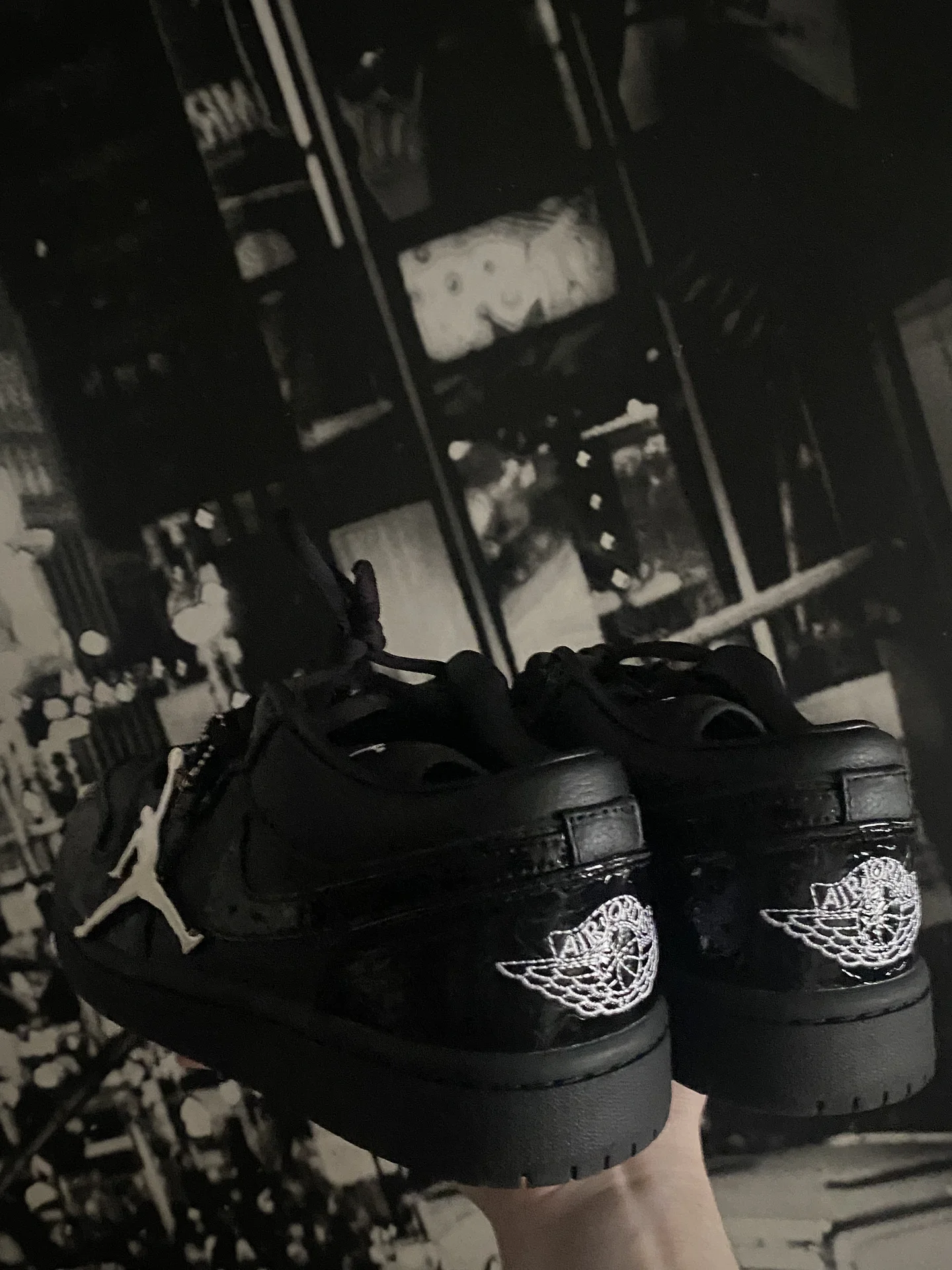 Air Jordan 1 Low wmns “Black Croc" оригинал - миниатюра 3