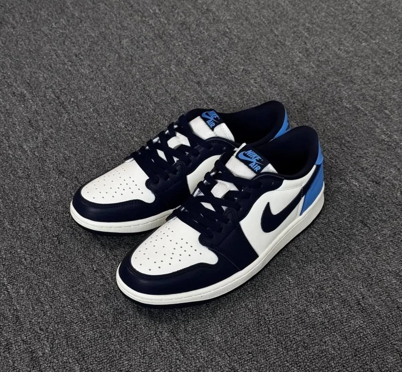 Air Jordan 1 Low OG “Obsidian” оригинал - миниатюра 2