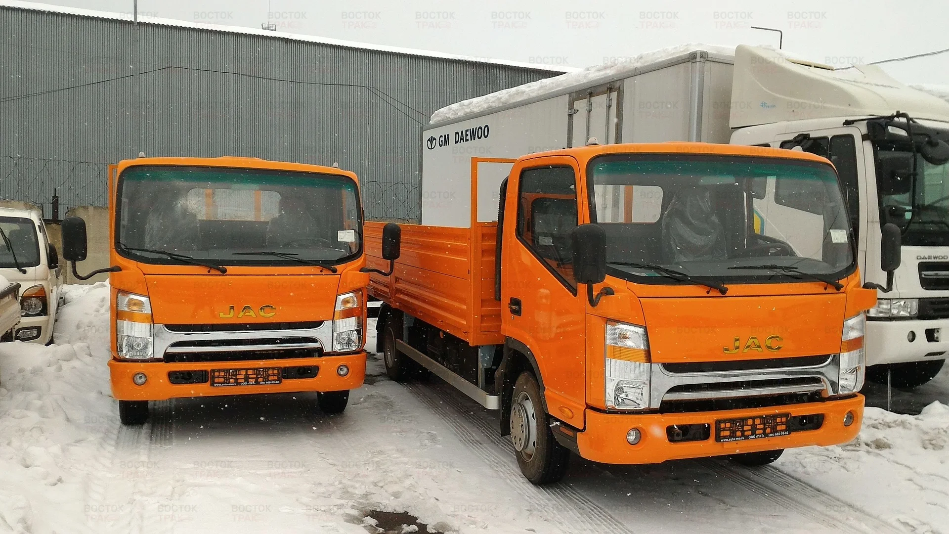 Бортовой автомобиль JAC N90 - миниатюра 3
