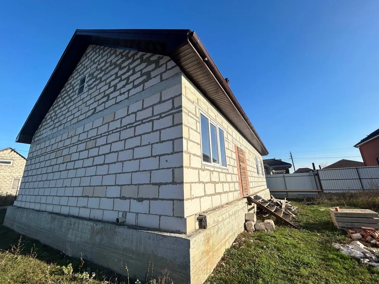 Продается просторный дом на прекрасном участке зе - миниатюра 2