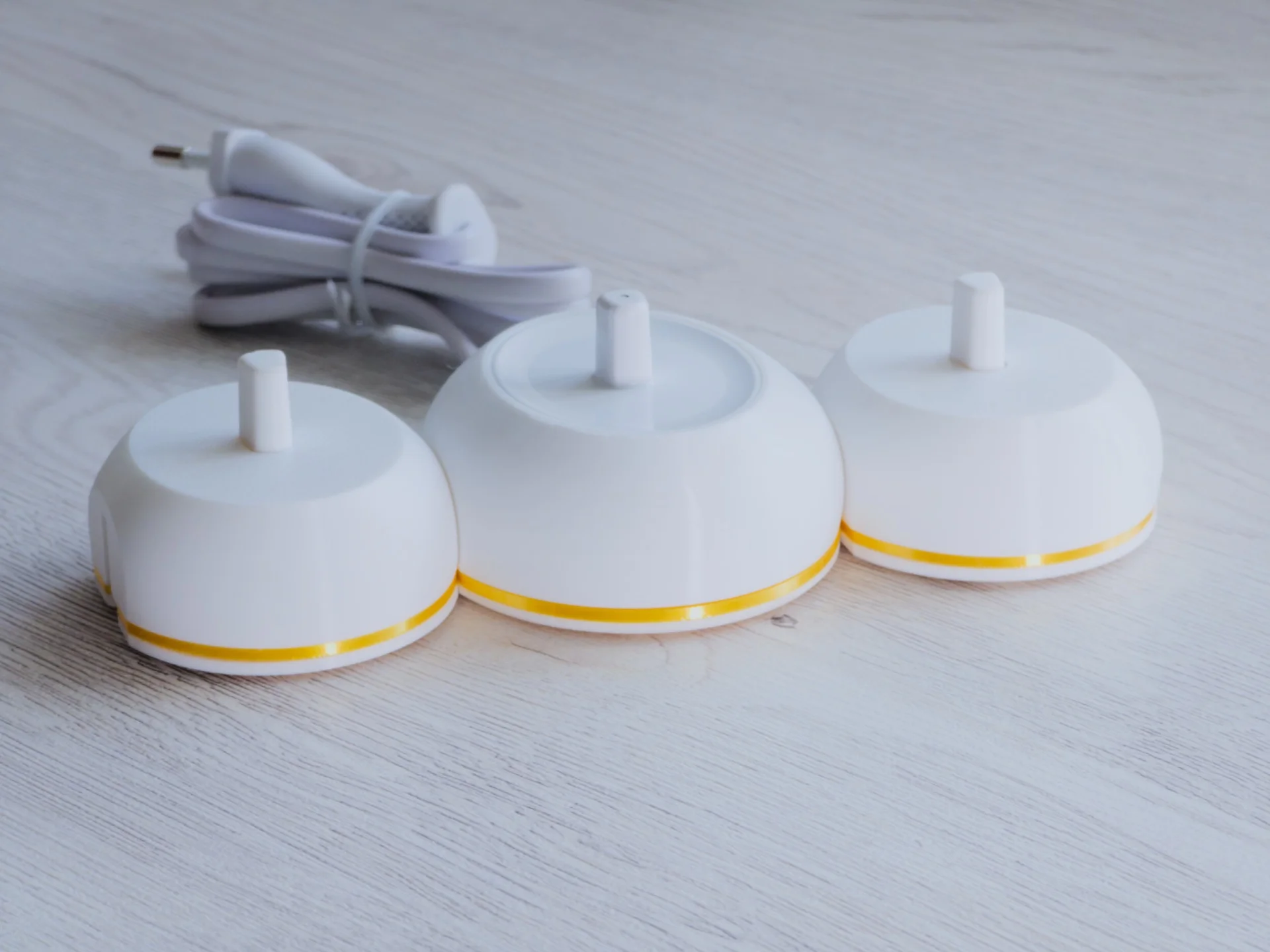 Подставка под электрическую зубную щетку Braun Oral B БАЗА+МОДУЛЬ Белый-золотой - миниатюра 3