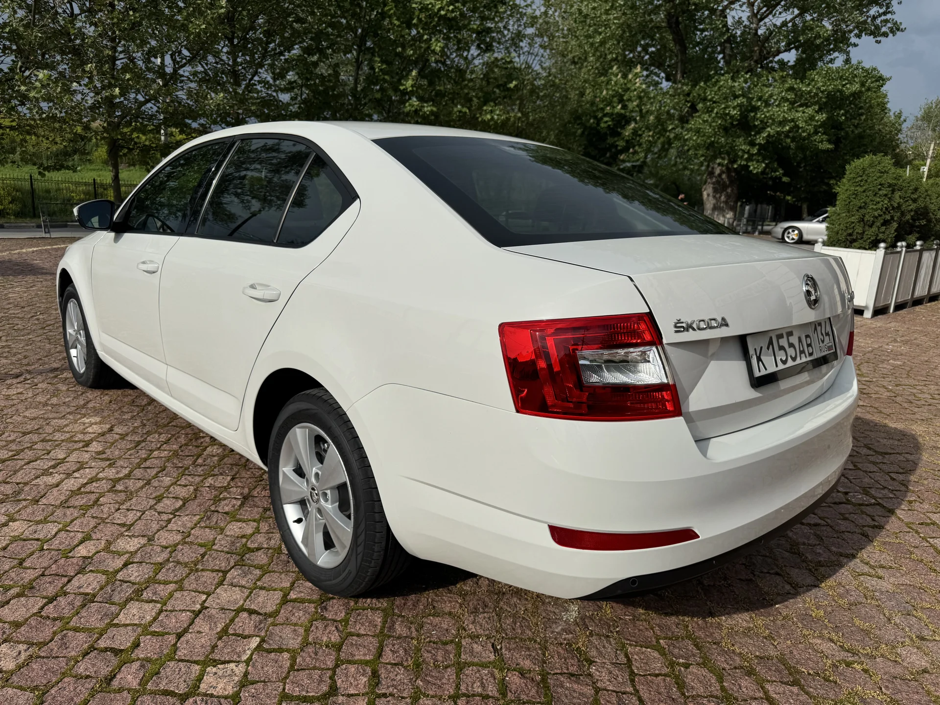 Автомобиль - миниатюра 6