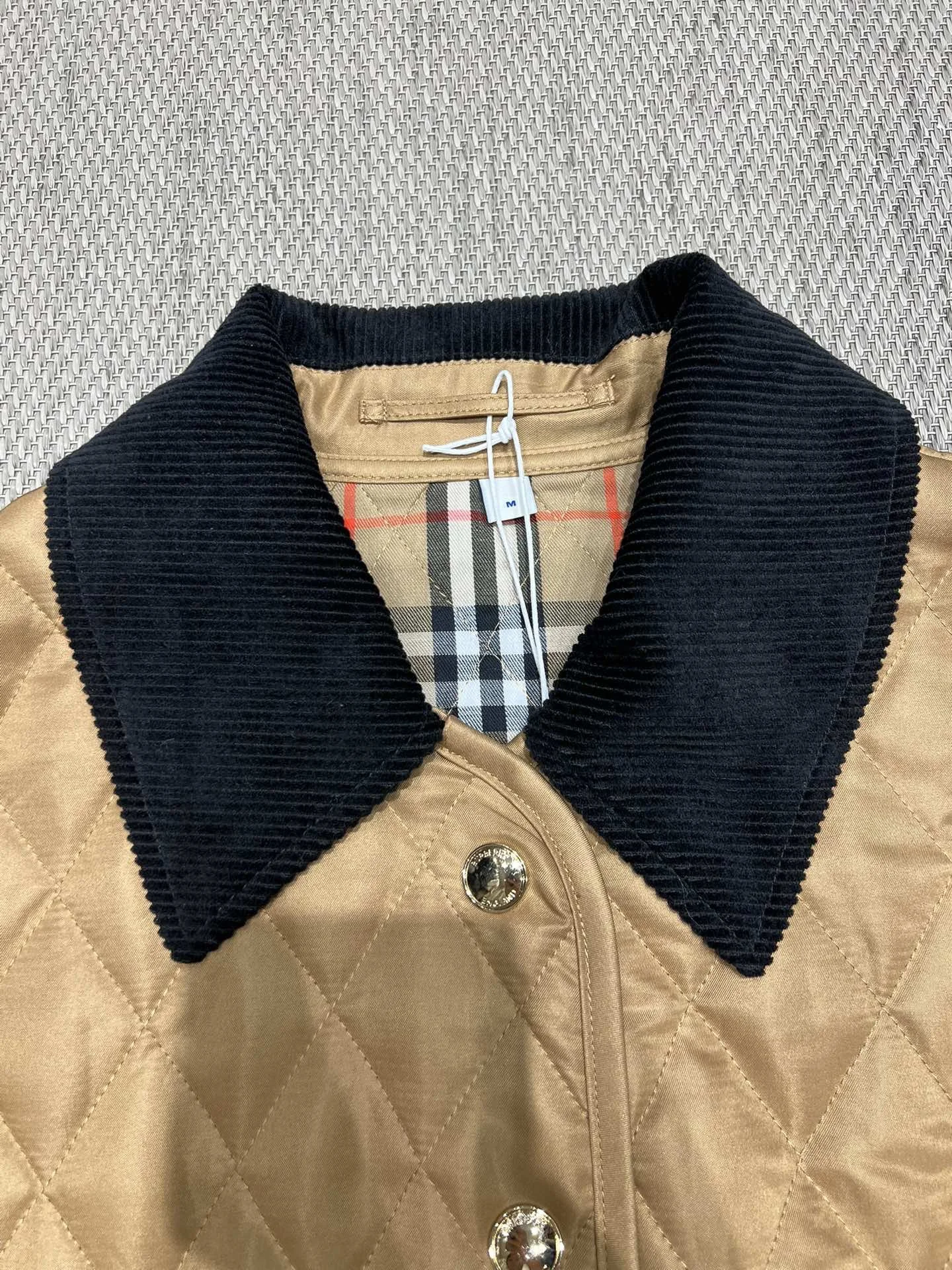 Стеганная куртка Burberry размер 46 - миниатюра 3