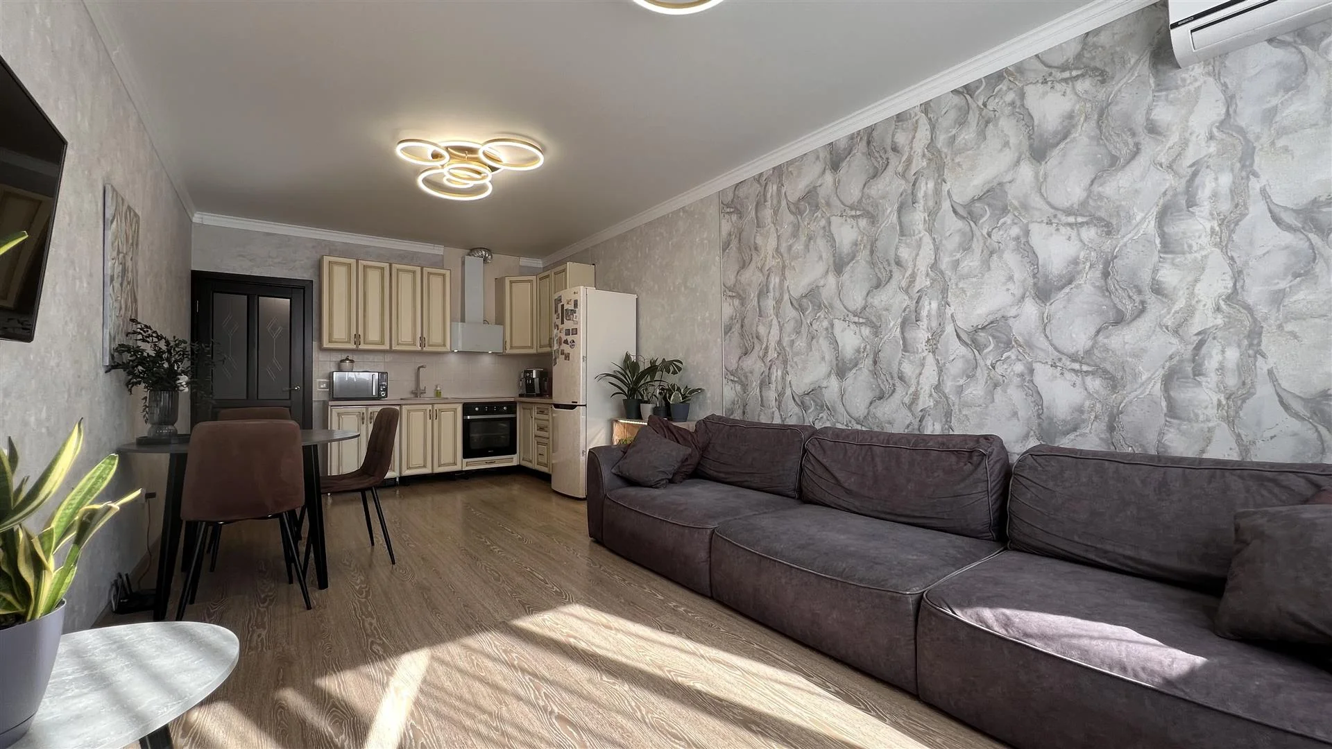 Продам 2-комнатную в районе ККБ - миниатюра 2