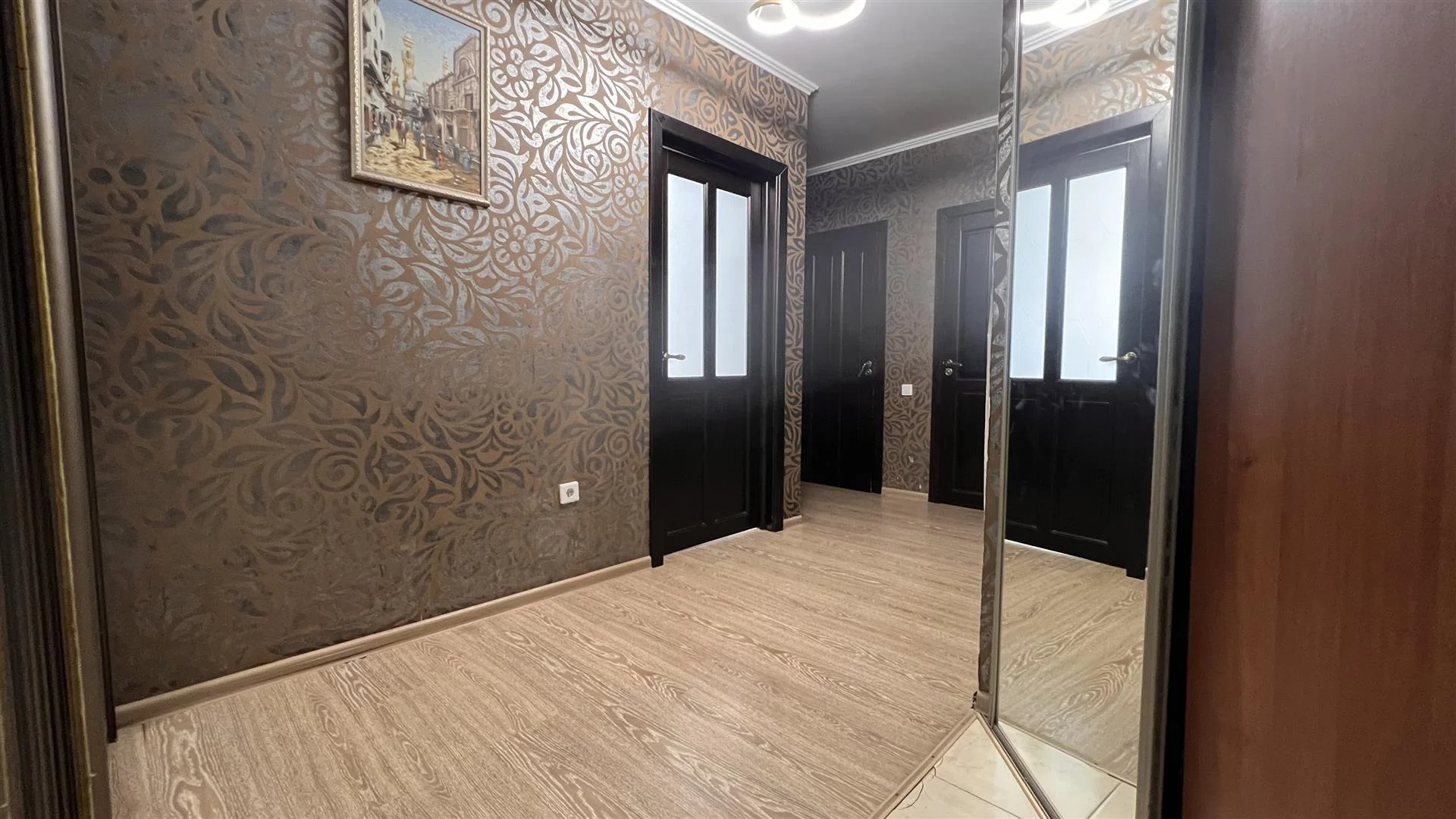 Продам 2-комнатную в районе ККБ - миниатюра 9
