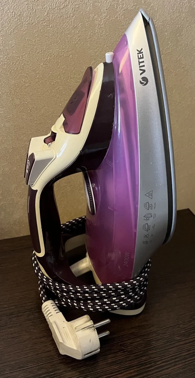 Продам утюг Vitek VT-1246 VT - миниатюра 4