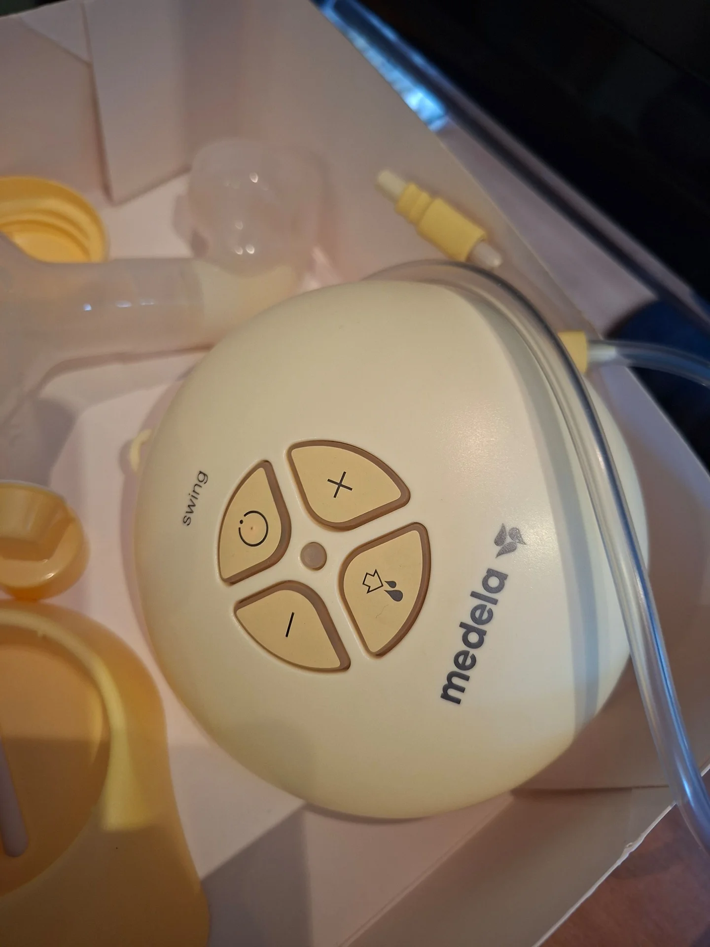 Молокоотсос Medela swing - миниатюра 3
